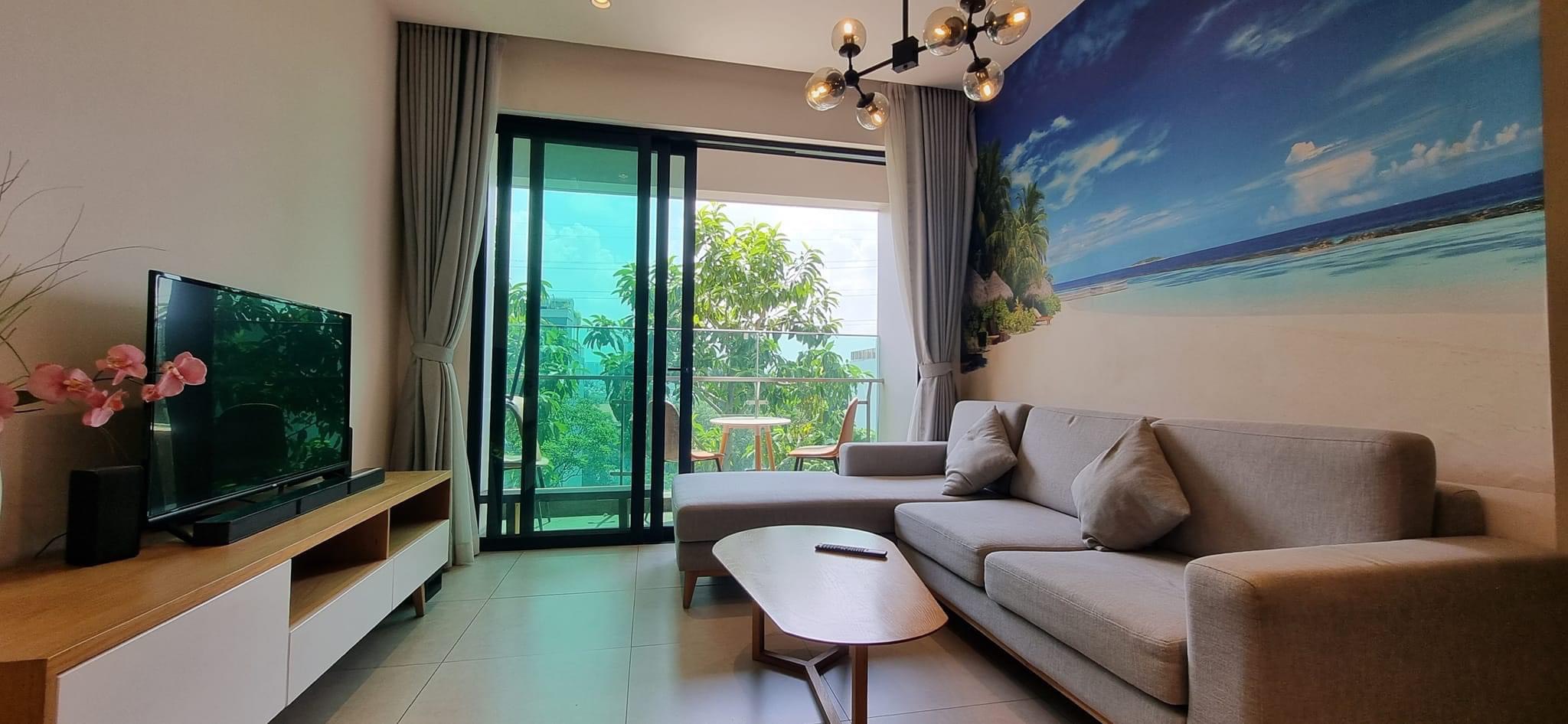 Cho thuê nhanh căn hộ 2PN có Sân vườn cực đẹp Feliz En Vista