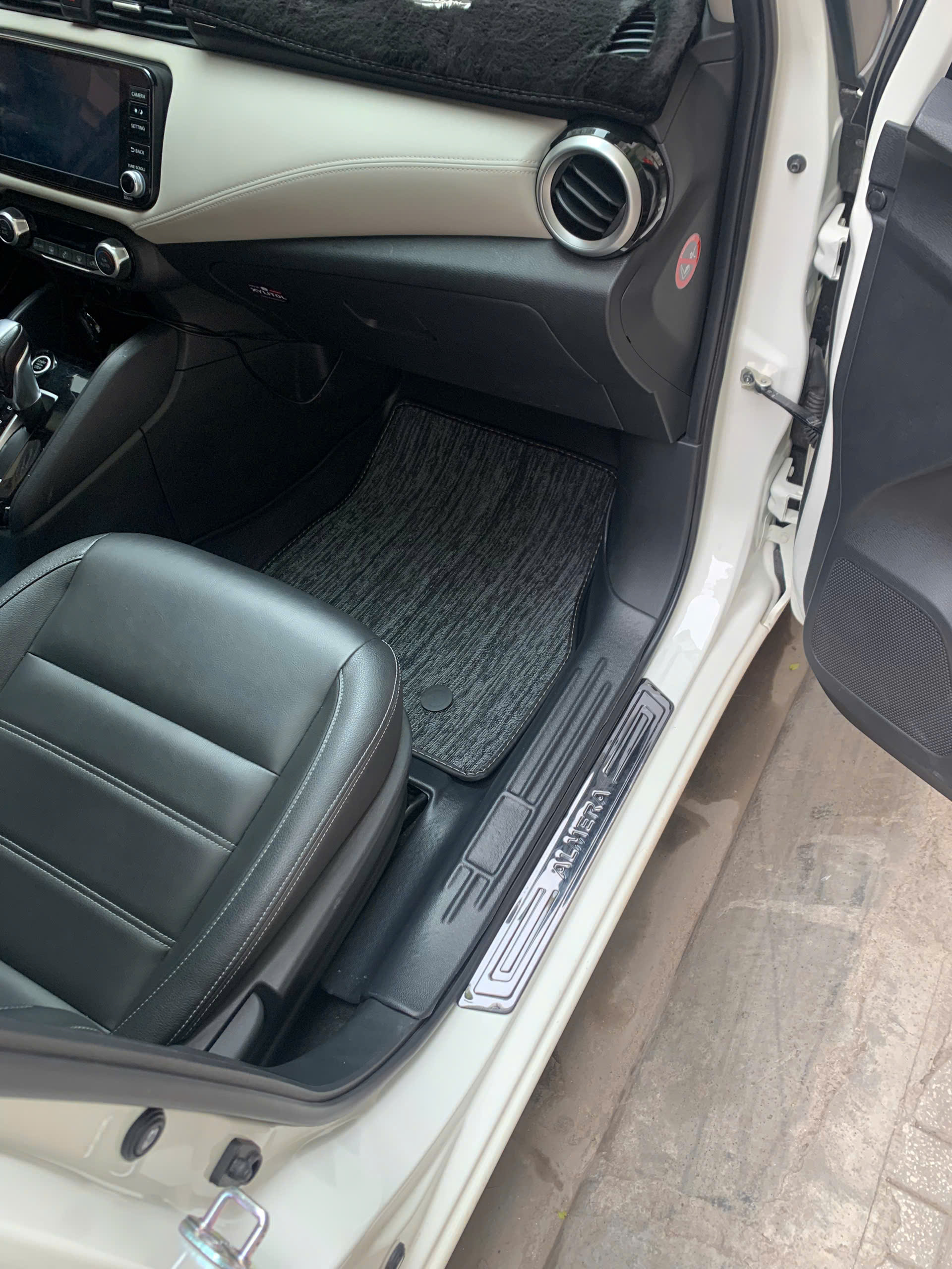 Thảm Lót Sàn Ô Tô Nhựa Đúc TPE Nissan Almera_thumbnail_1