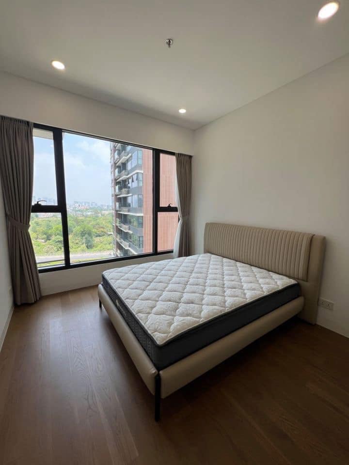 Giá cực tốt - cho thuê căn hộ 3PN tầng trung, view hồ bơi The River Thủ Thiêm_thumbnail_3