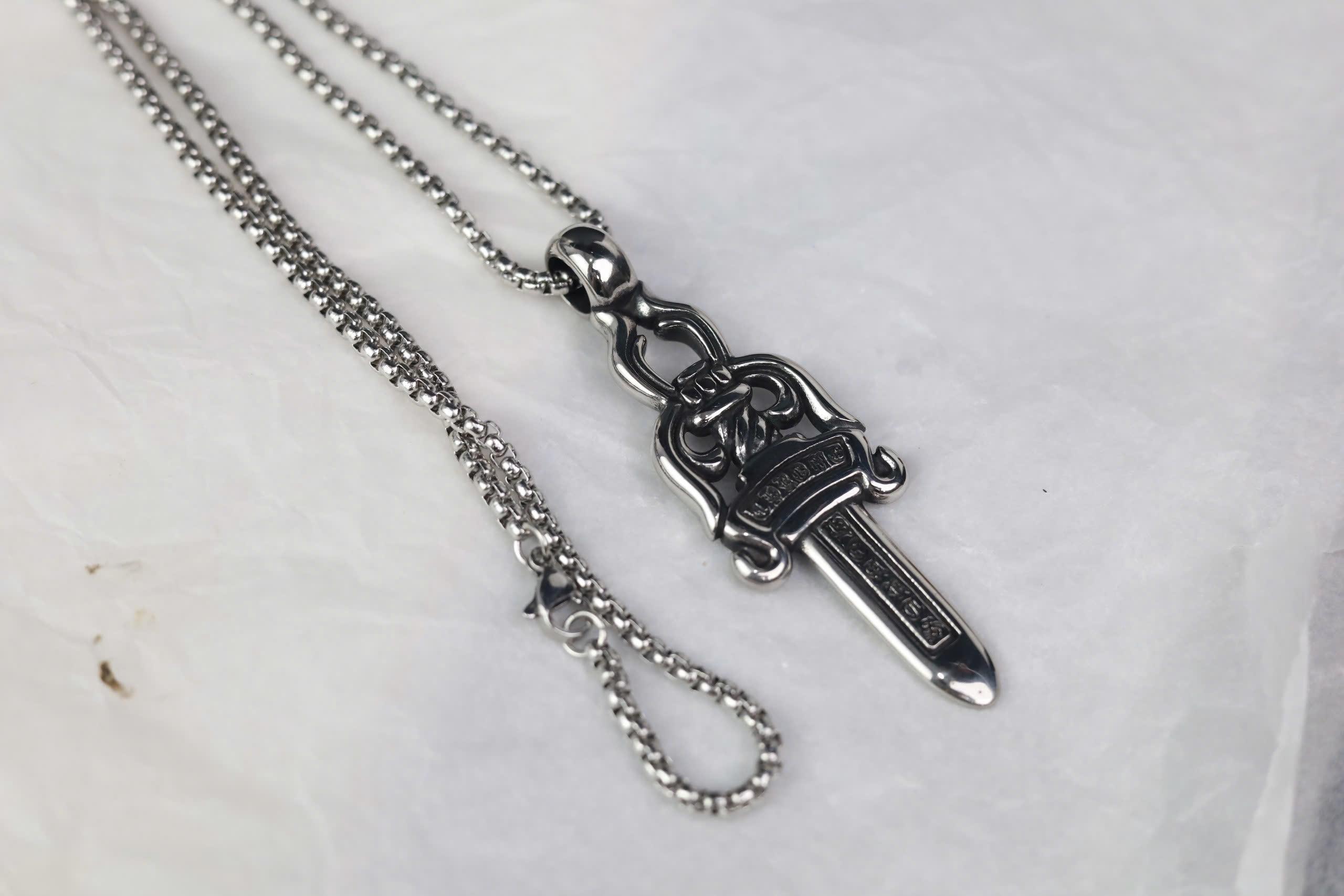 Vòng cổ titan chìa khóa_thumbnail_3