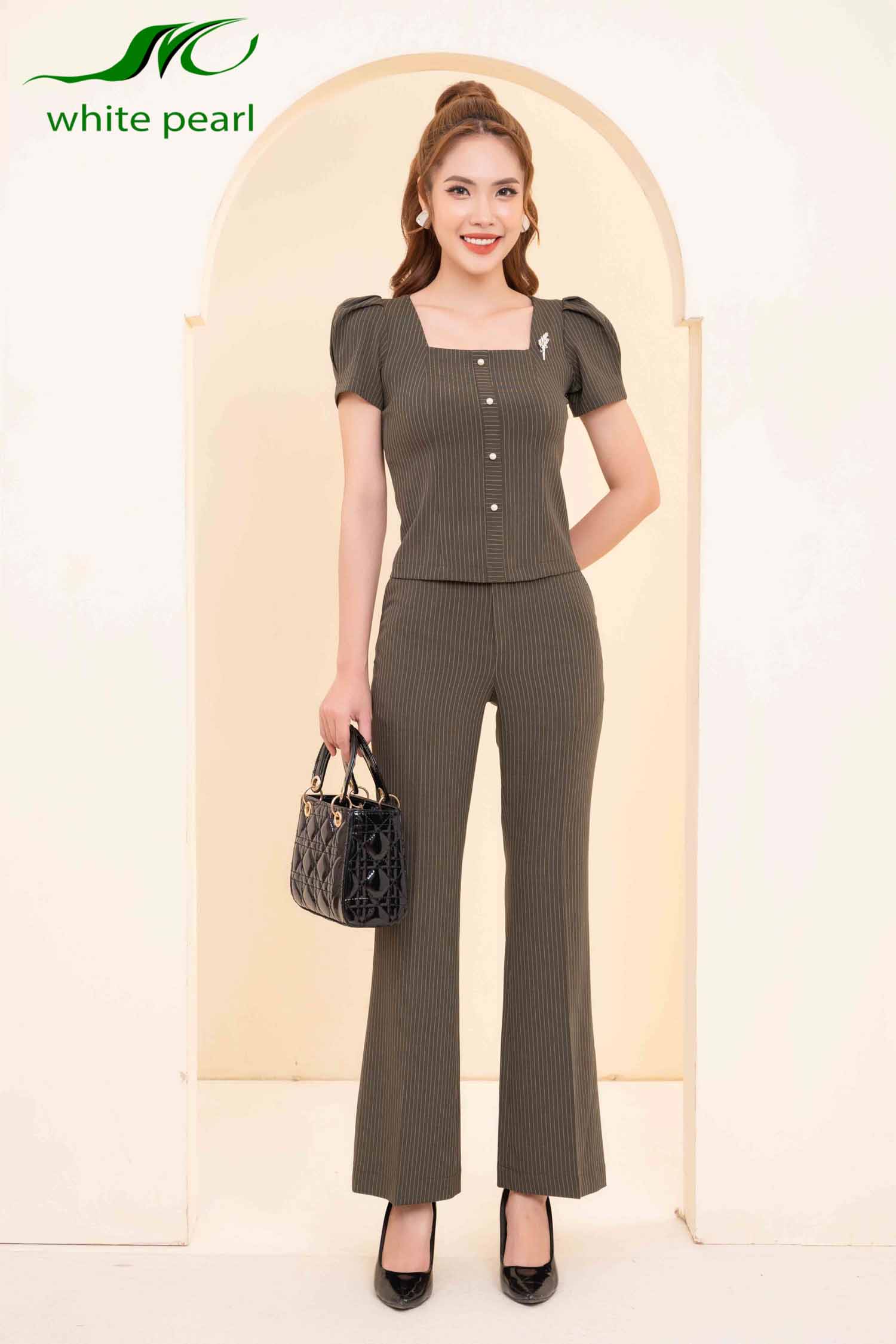 Bộ ký giả cổ vuông kết hợp quần ống loe thời trang công sở cao cấp White Pearl_thumbnail_4