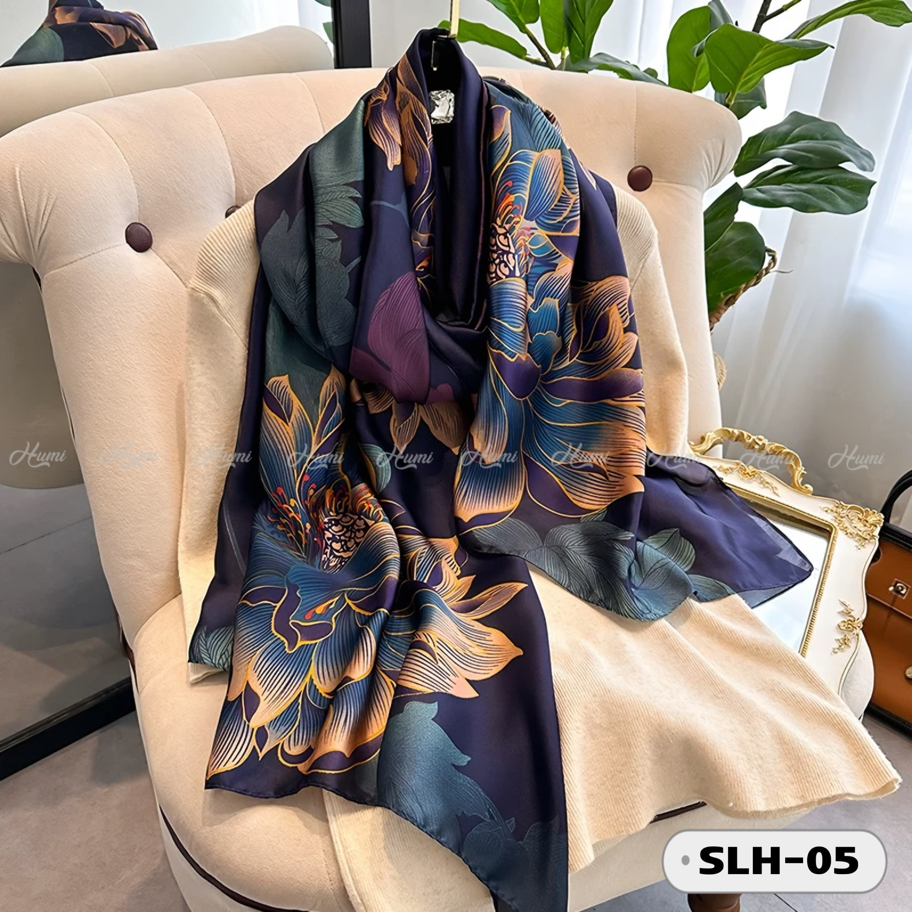 KHĂN CHOÀNG LỤA (SLH05)