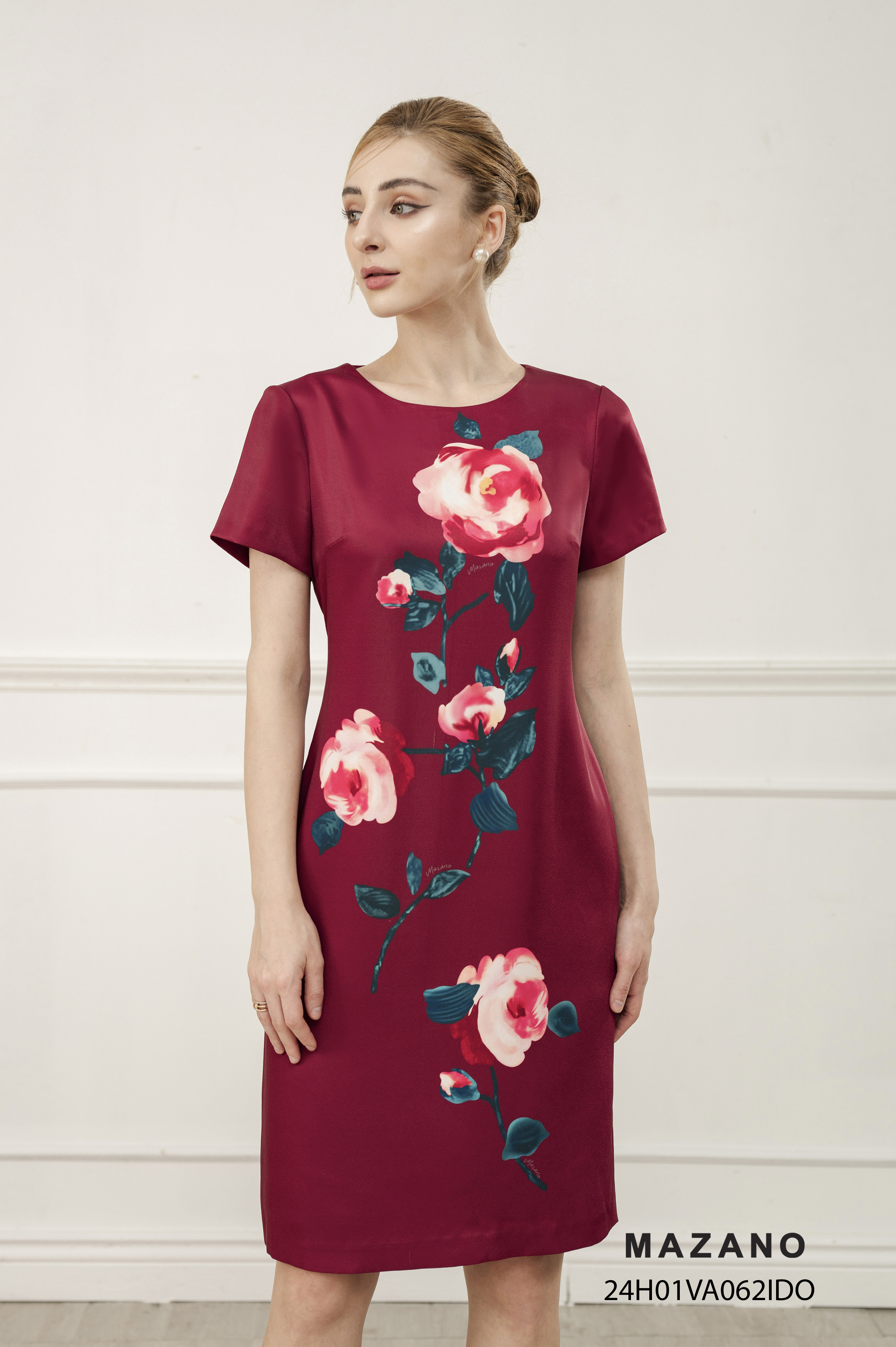 Váy Đầm Suông Vải lụa dày dặn Họa tiết hoa hồng cách điệu Cổ tròn vừa Tay ngắn dài đến gối_thumbnail_2