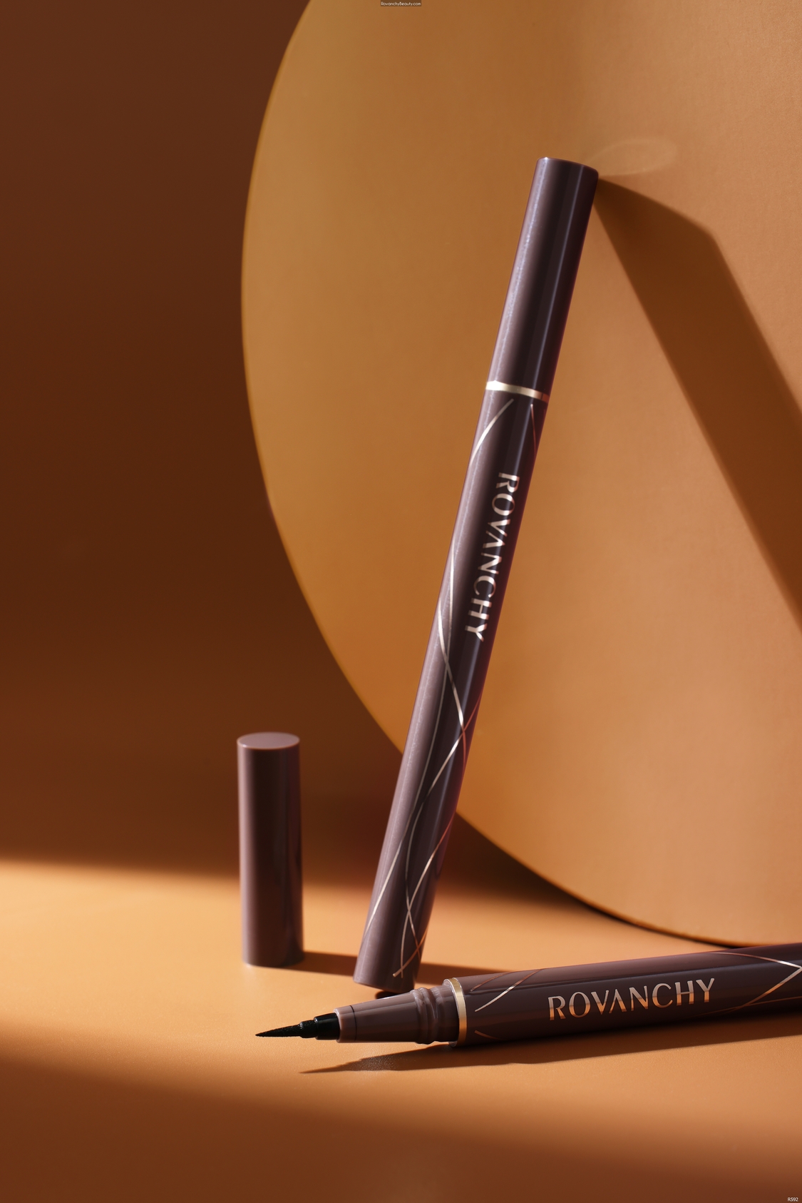 Bút kẻ mắt không thấm nước nhanh khô R592 ROVANCHY_thumbnail_6