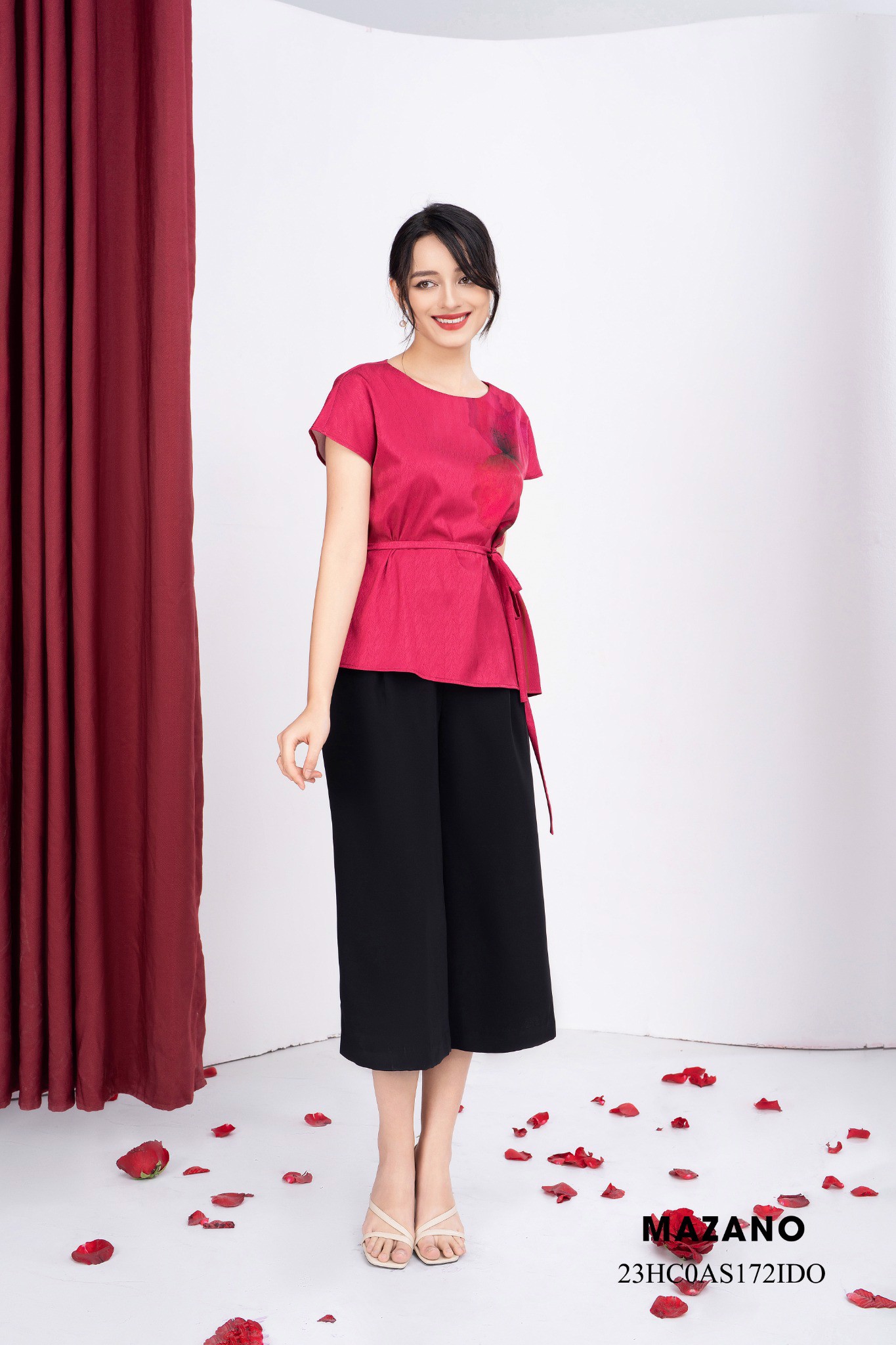 Áo top lụa hồng vân gấm thắt đai in hoa loang màu 23HC0AS172IDO