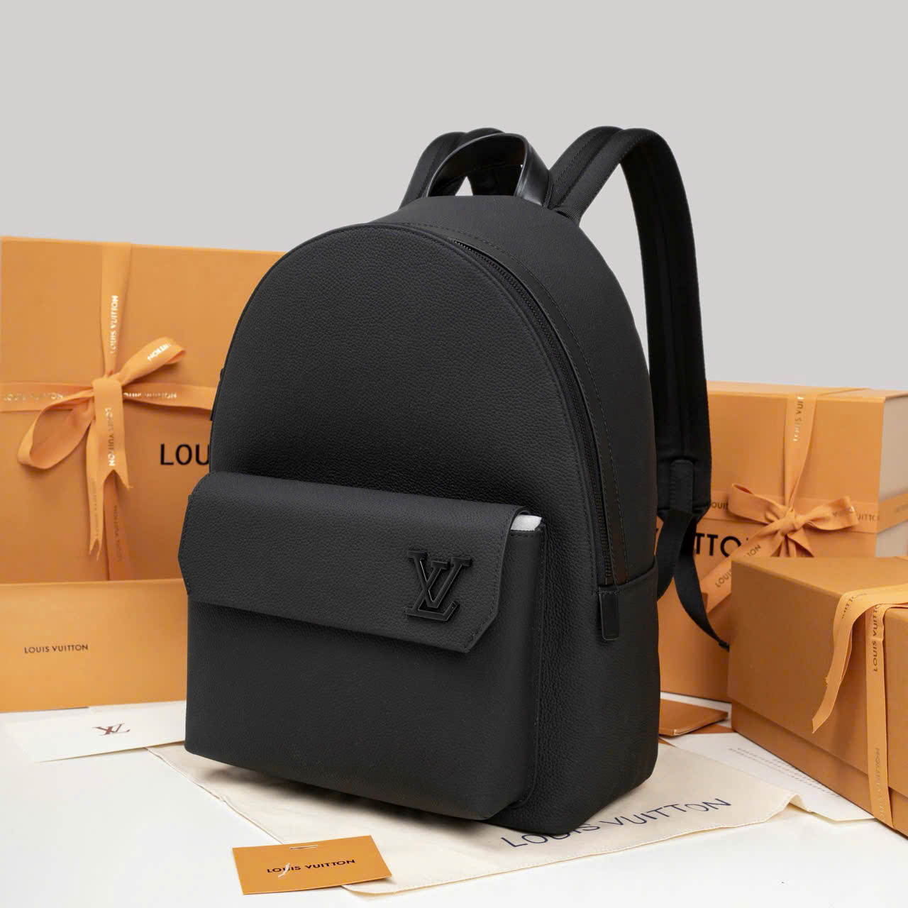 Ba lô Louis Vuitton Takeoff full đen