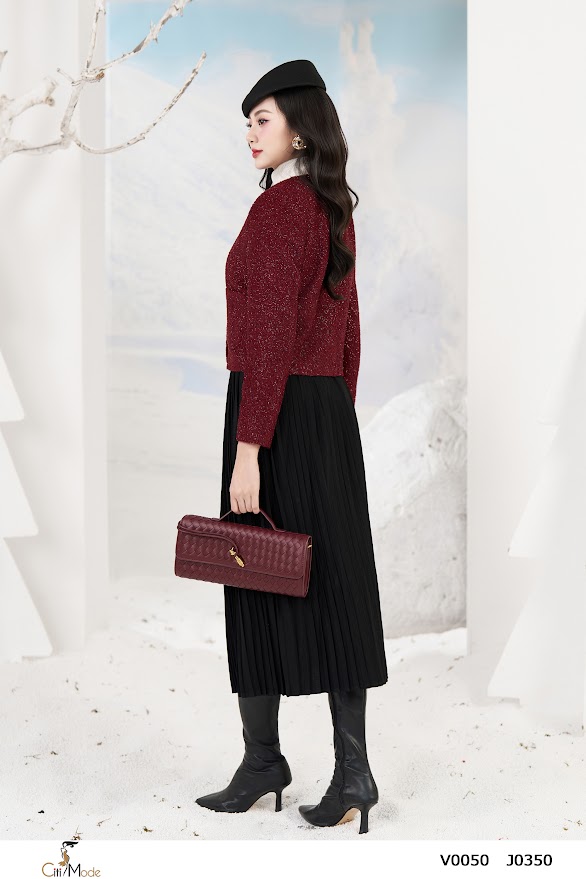 Vest cổ tròn đỏ mận