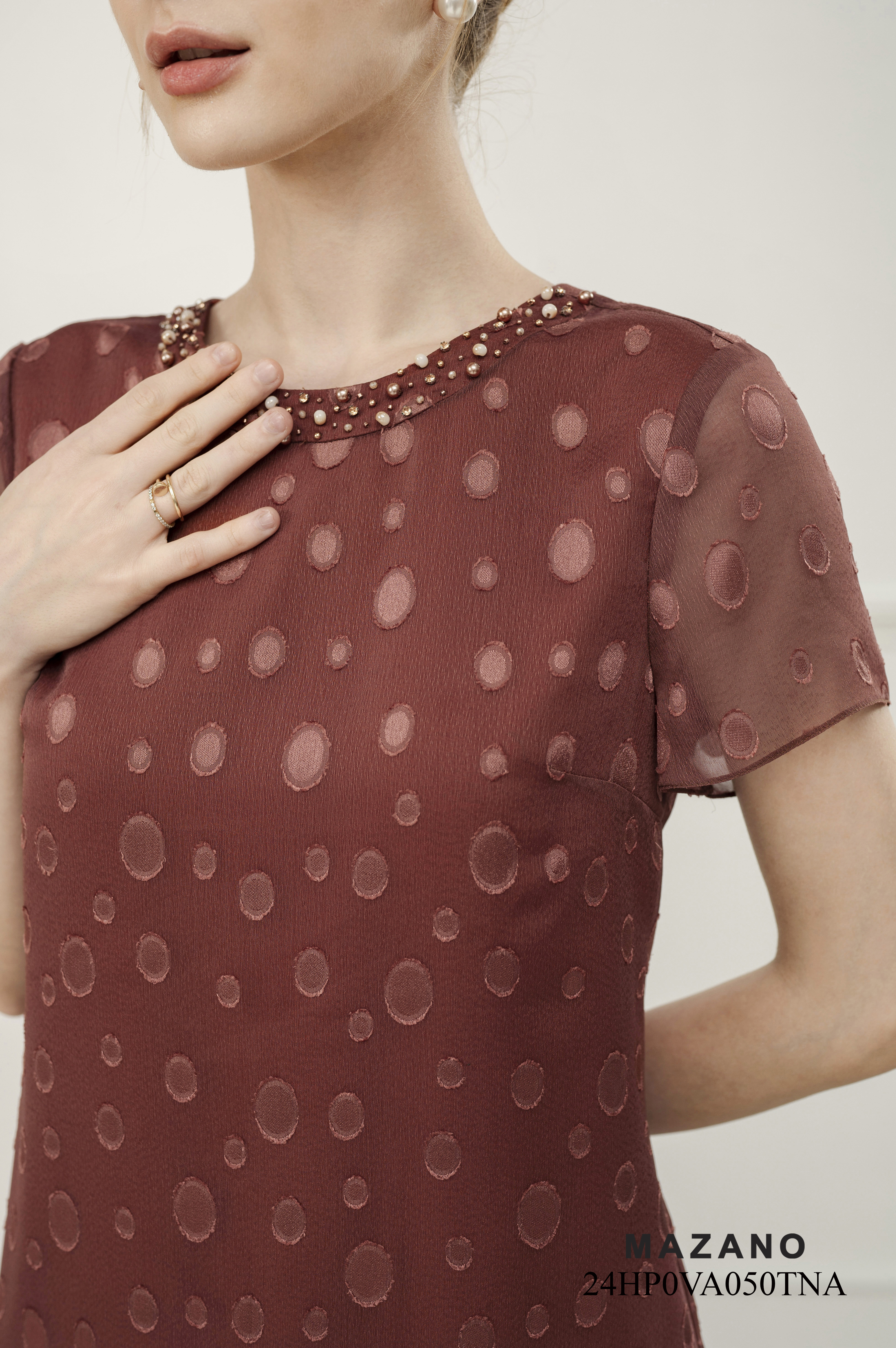 Đầm suông dài đính cổ trang trí_thumbnail_5