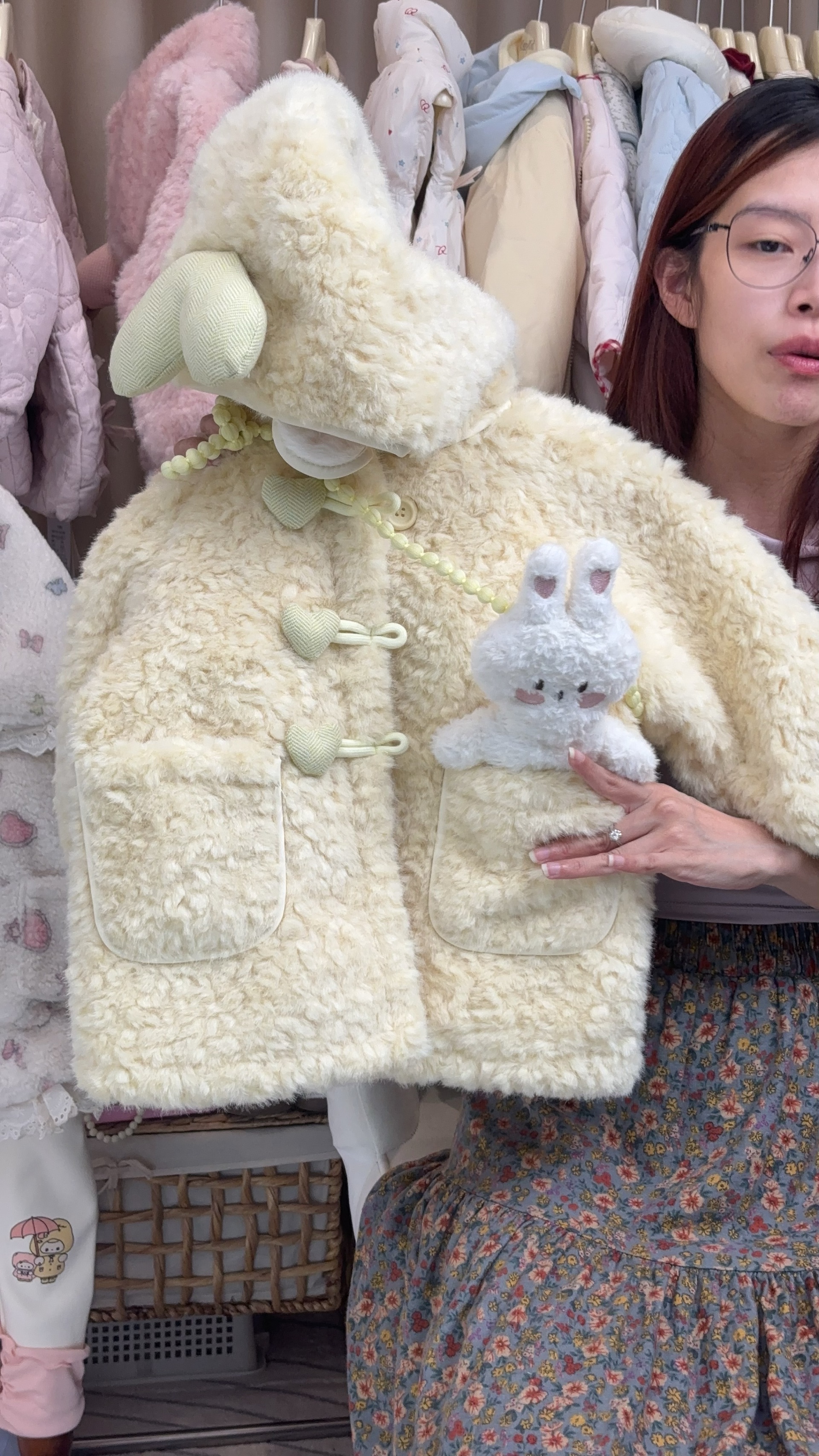 (M121) Áo lông vàng kèm túi_thumbnail_0