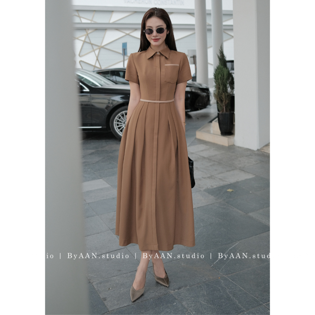 Váy nâu kem phối túi ngực