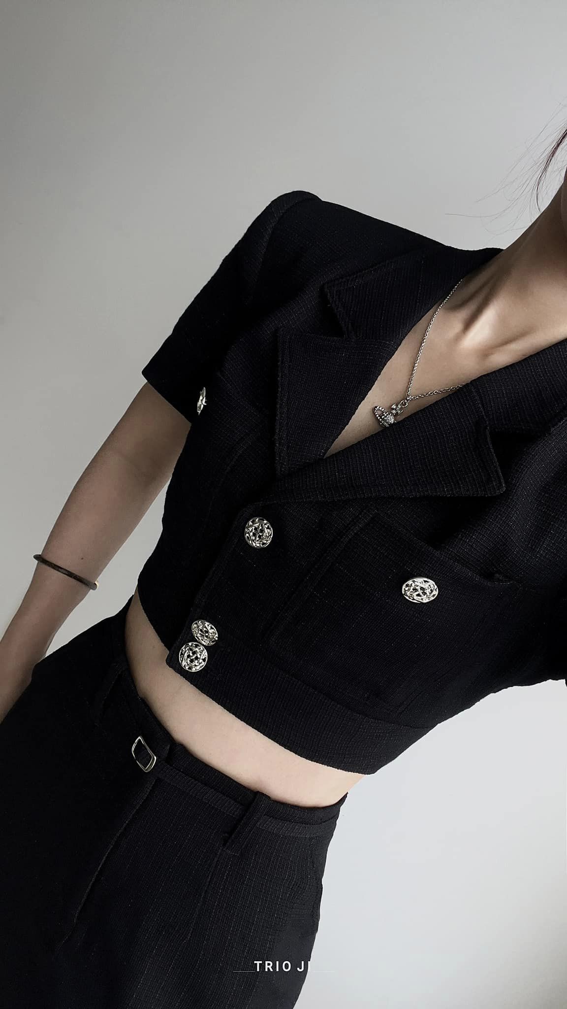 TRISHA Top_thumbnail_8