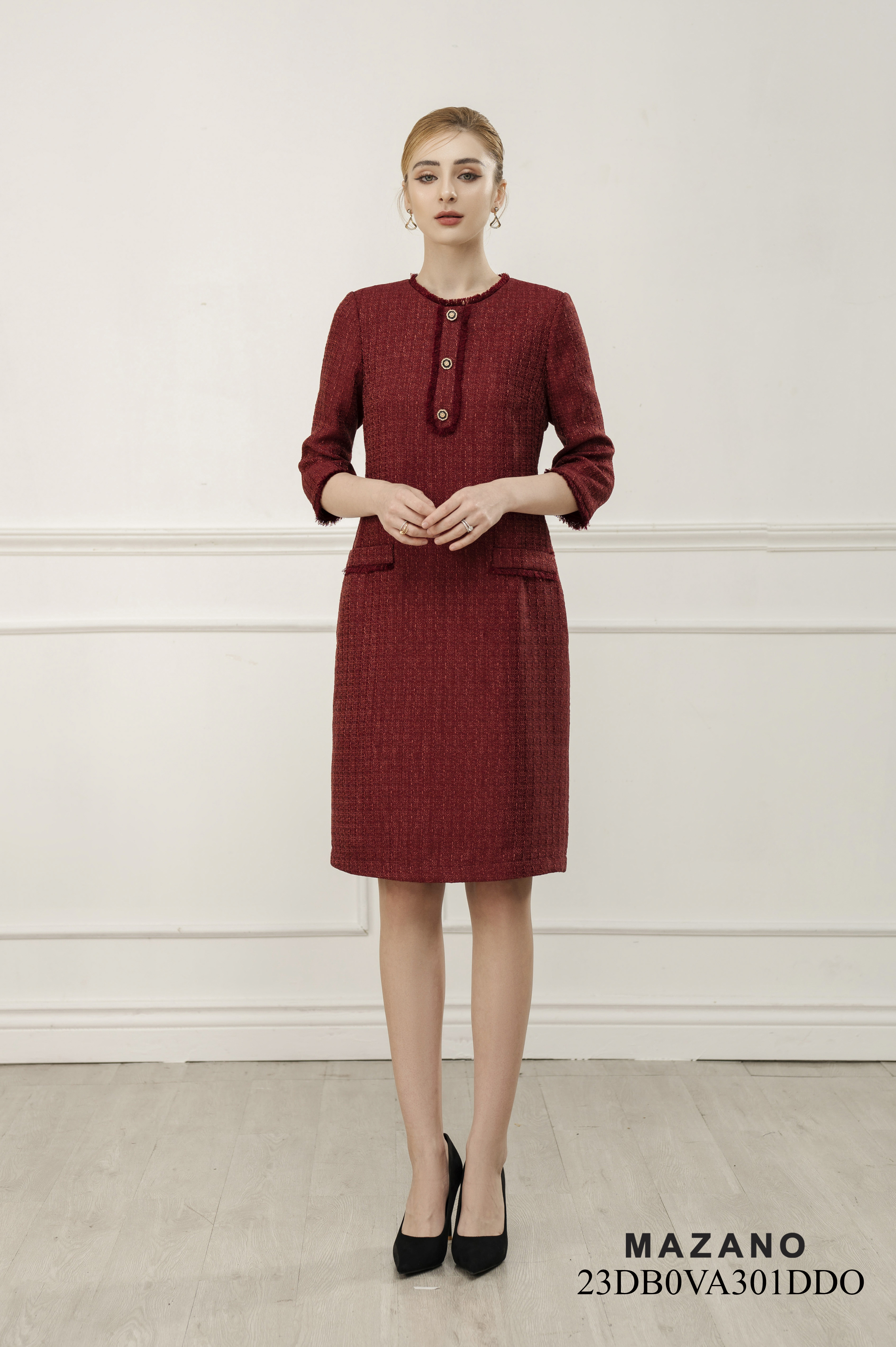 Váy Đầm Suông Vải dạ tweed Cổ tròn đính khuy Tay lỡ Dài qua gối