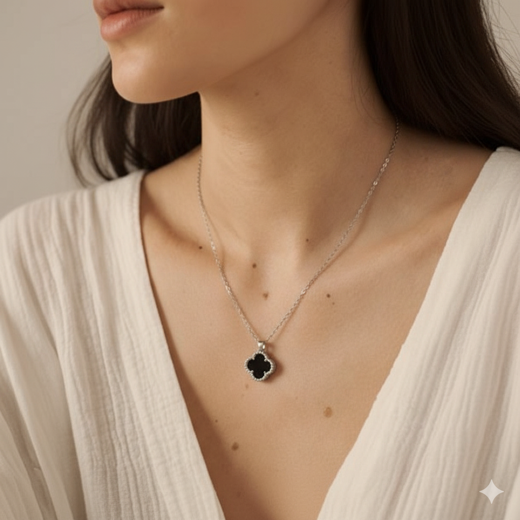 Vòng cổ bạc Shee Silver 925 hình cỏ bốn lá hai mặt đen trắng đính đá – biểu tượng may mắn DC005_thumbnail_4