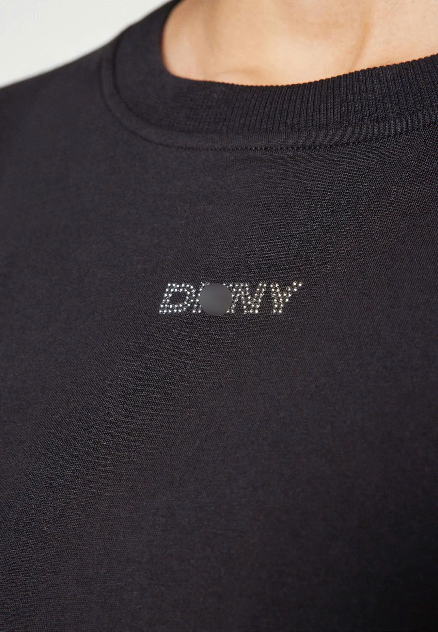 AO THUN DKNY_thumbnail_14