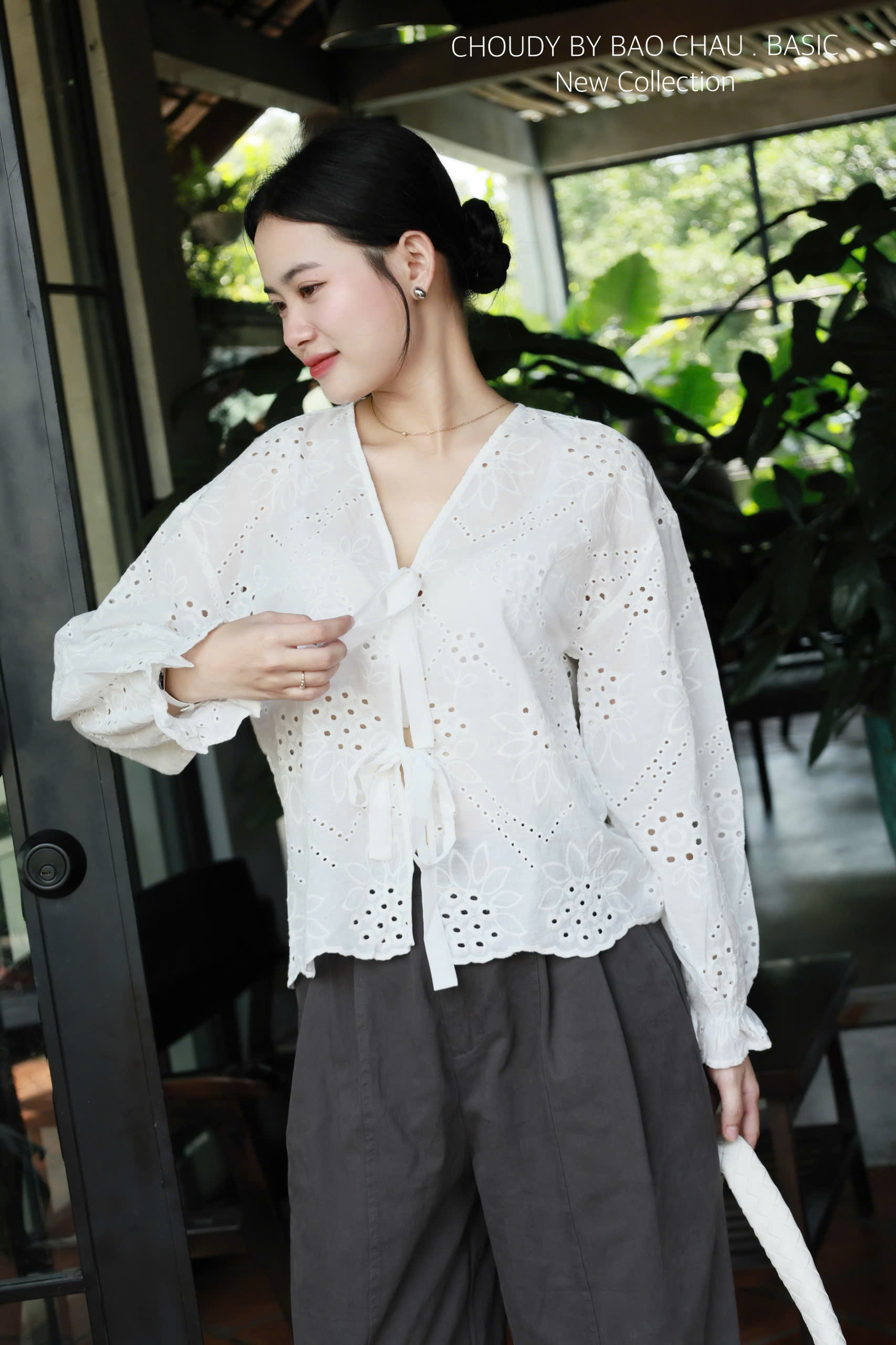 U144  ÁO THẮT NƠ TRẮNG_thumbnail_4