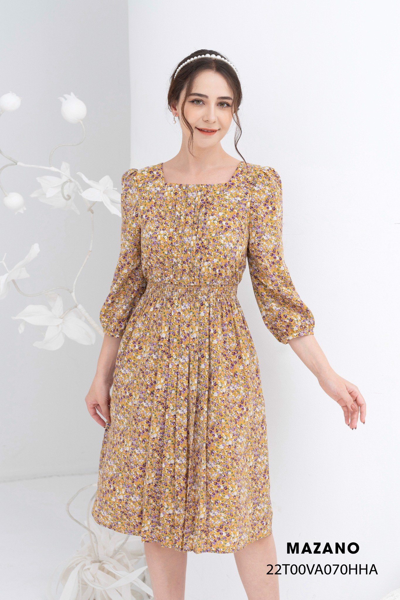 Đầm họa tiết ôm chân rủ đai chun xếp ly dọc thân