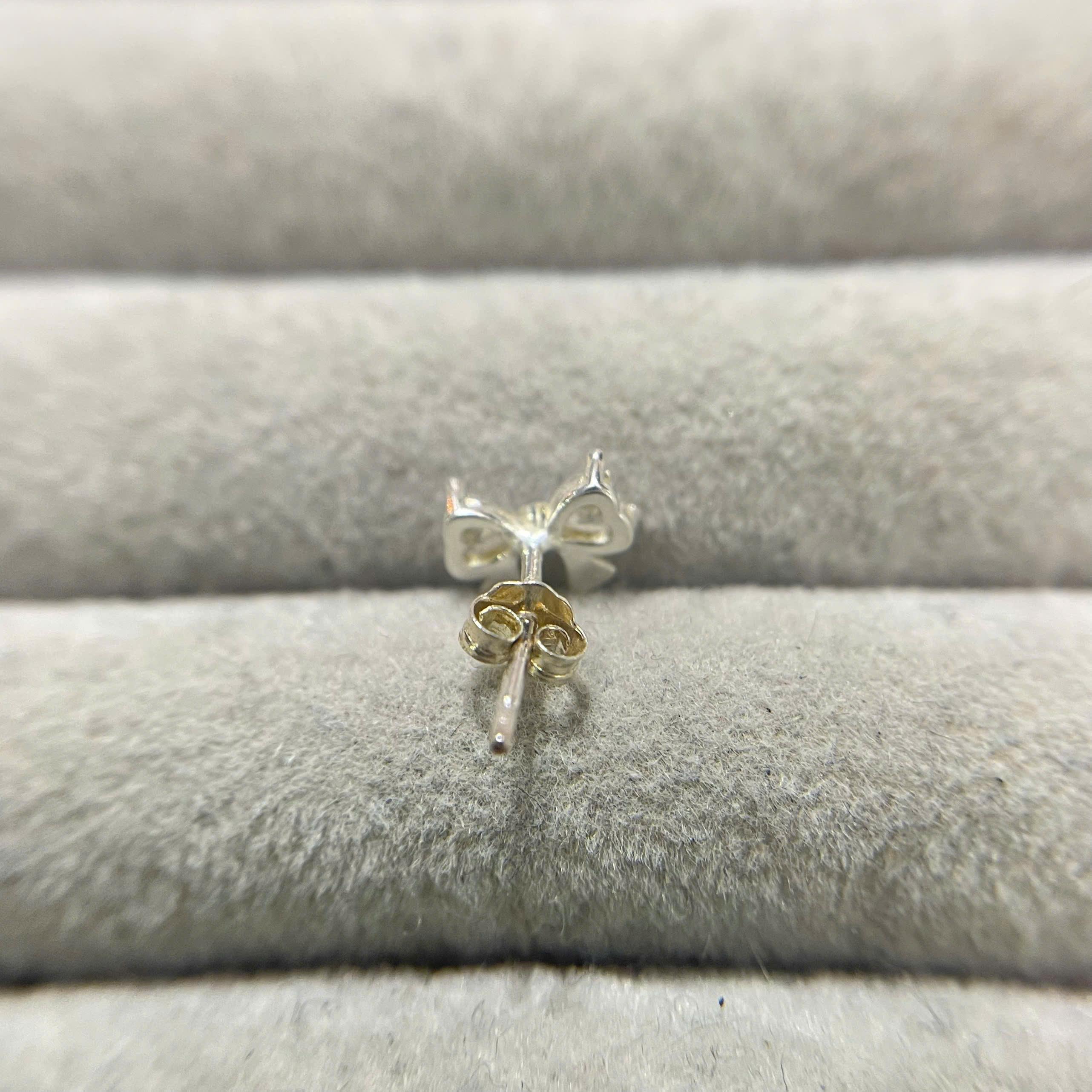 khuyên kiểu bạc nơ hai cánh kim cương trắng dễ thương_thumbnail_2