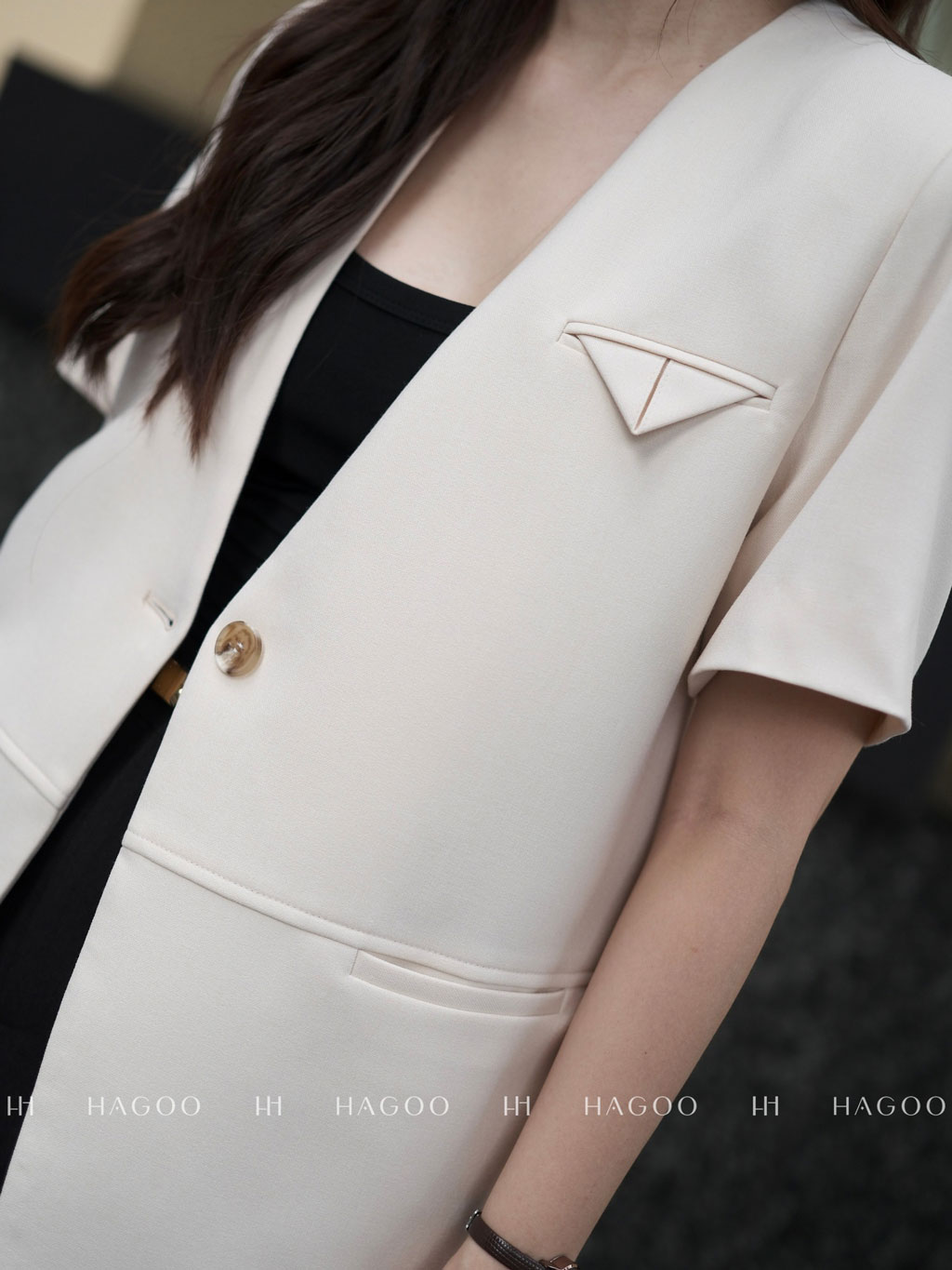 Áo Blazer cộc tay bổ diễu HAGOO_thumbnail_10