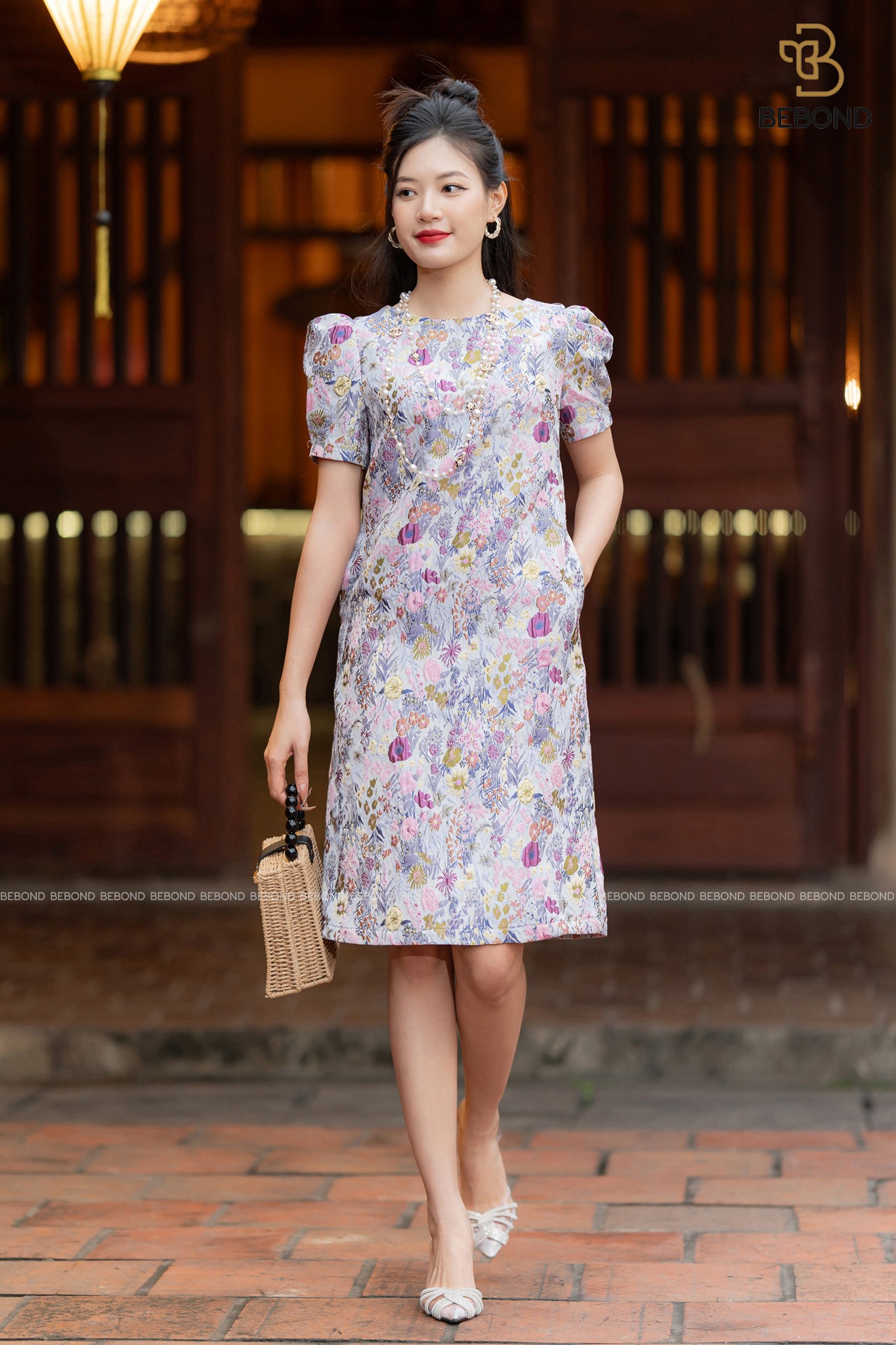 Đầm suông Shaylee tafta gấm thêu HOA TÍM NHẠT_thumbnail_2