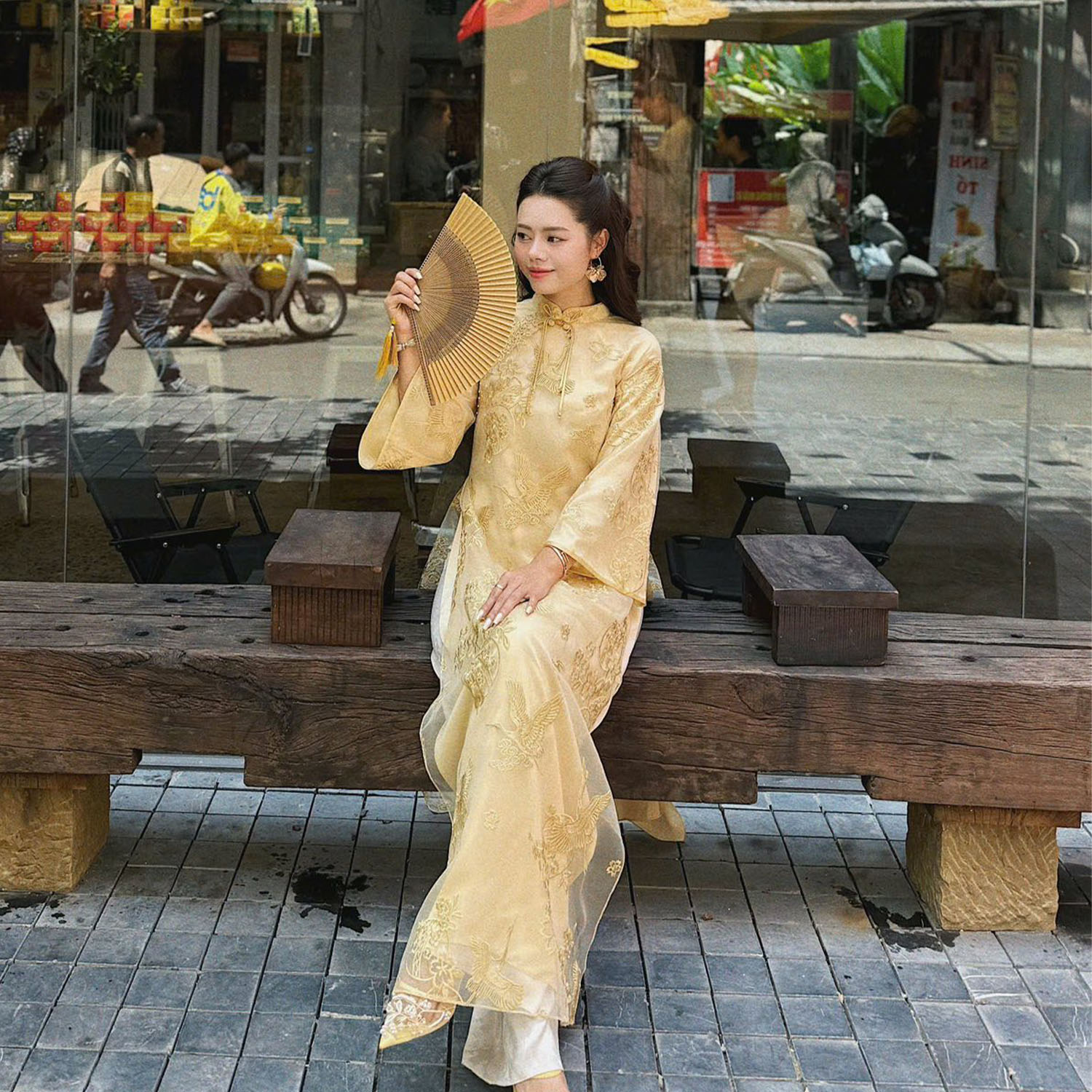 Áo Dài Cách Tân Nữ Dáng Suông Voan Thêu Đào Hạc LD25-01_thumbnail_0