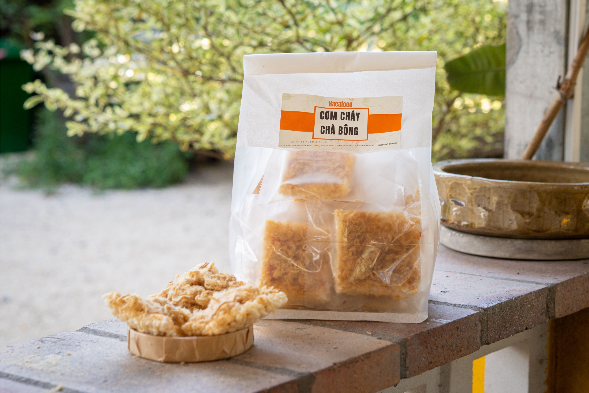 cơm cháy chà bông