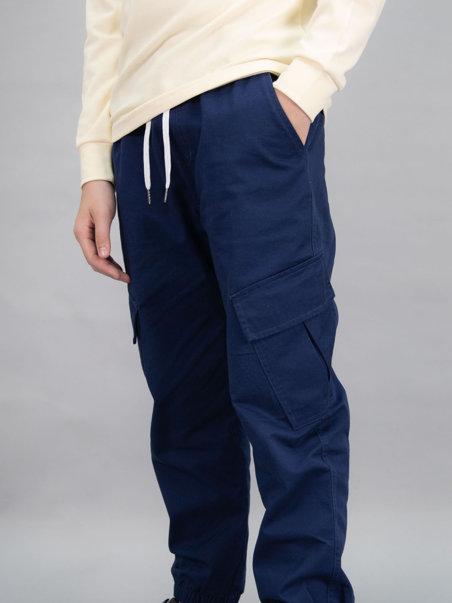 Quần kaki túi hộp chéo màu xanh navy_thumbnail_0