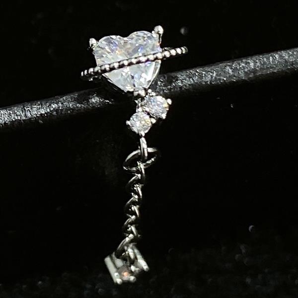 Khuyên kiểu xích kim cương trái tim vòng bi.