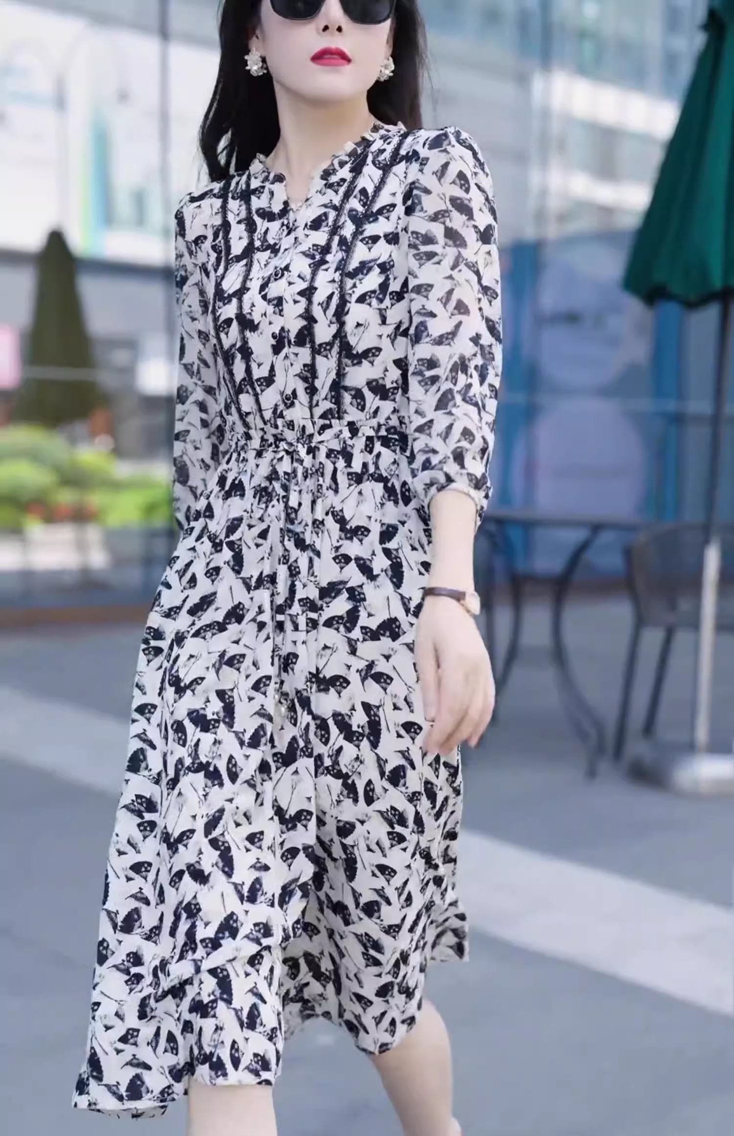 17131-Đầm suông tay lở in họa tiết lá quạt eo thắt dây rút ( lụa in)_thumbnail_0