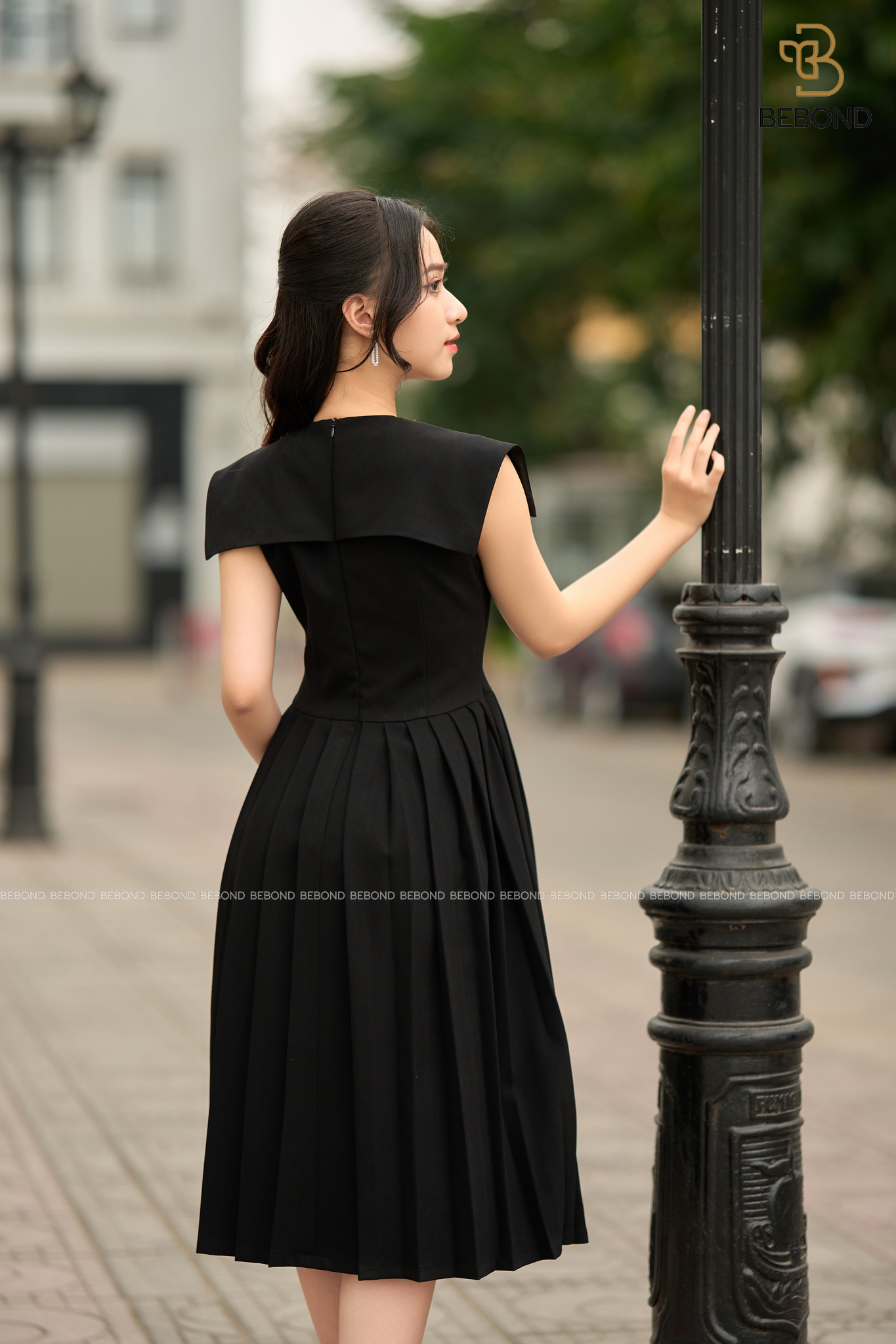 ĐẦM NỮ HOÀNG XẾP LY MÀU ĐEN- LOUISA DRESS_thumbnail_3