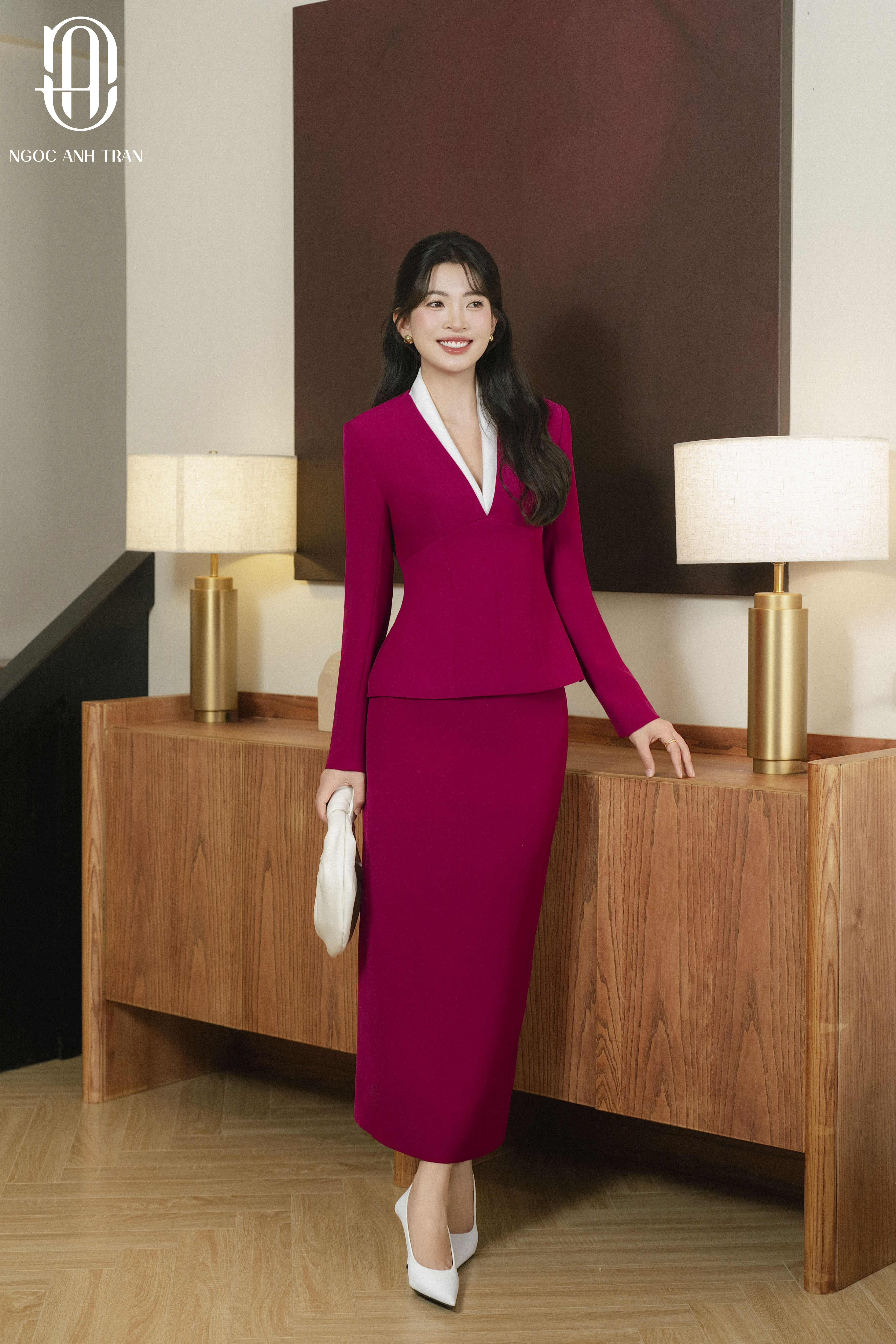 A218 - Set áo kiểu hồng dài tay Deep Fuchsia cổ V phối chân váy