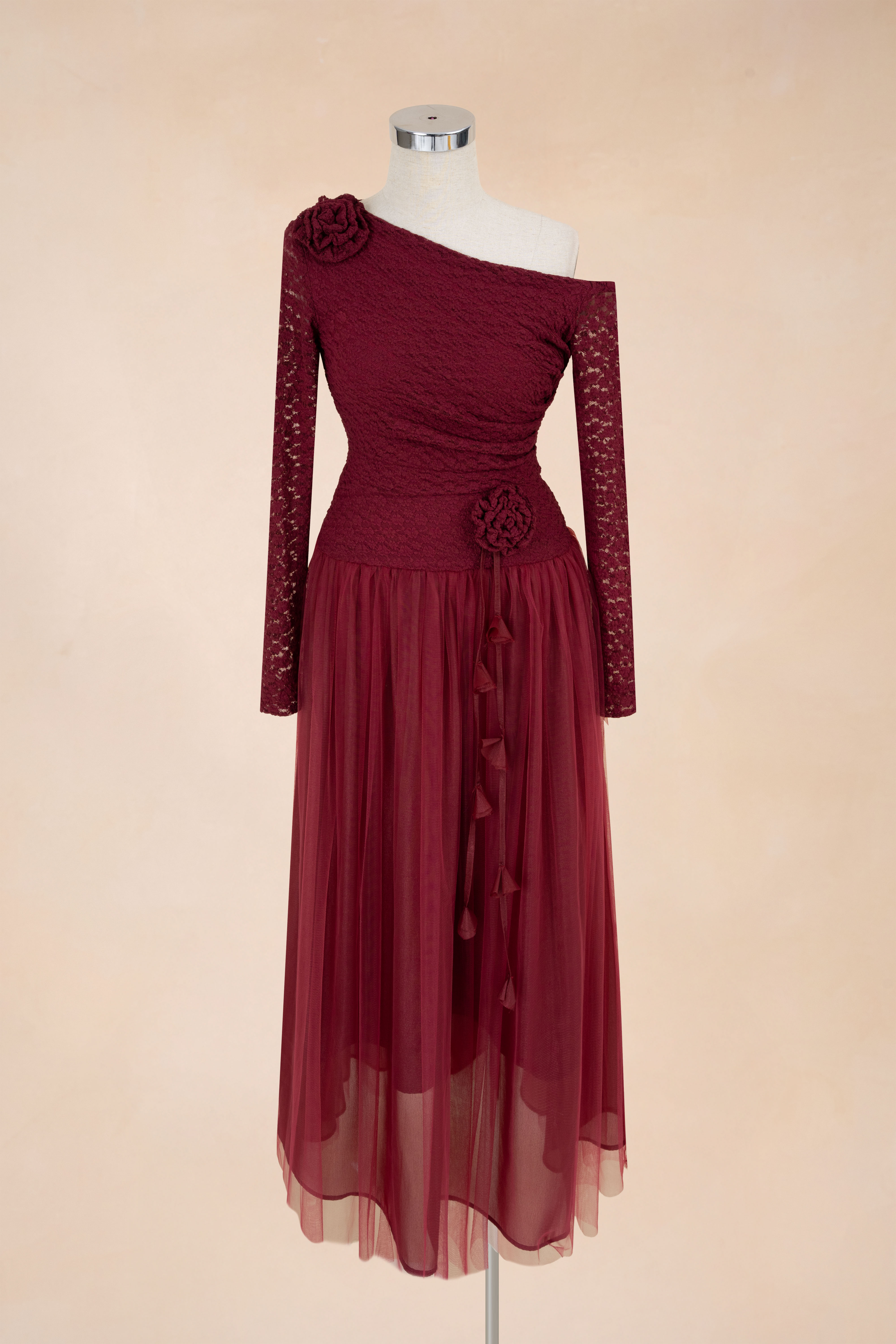 Đầm Xoè Lệch Vai Hoa Eo