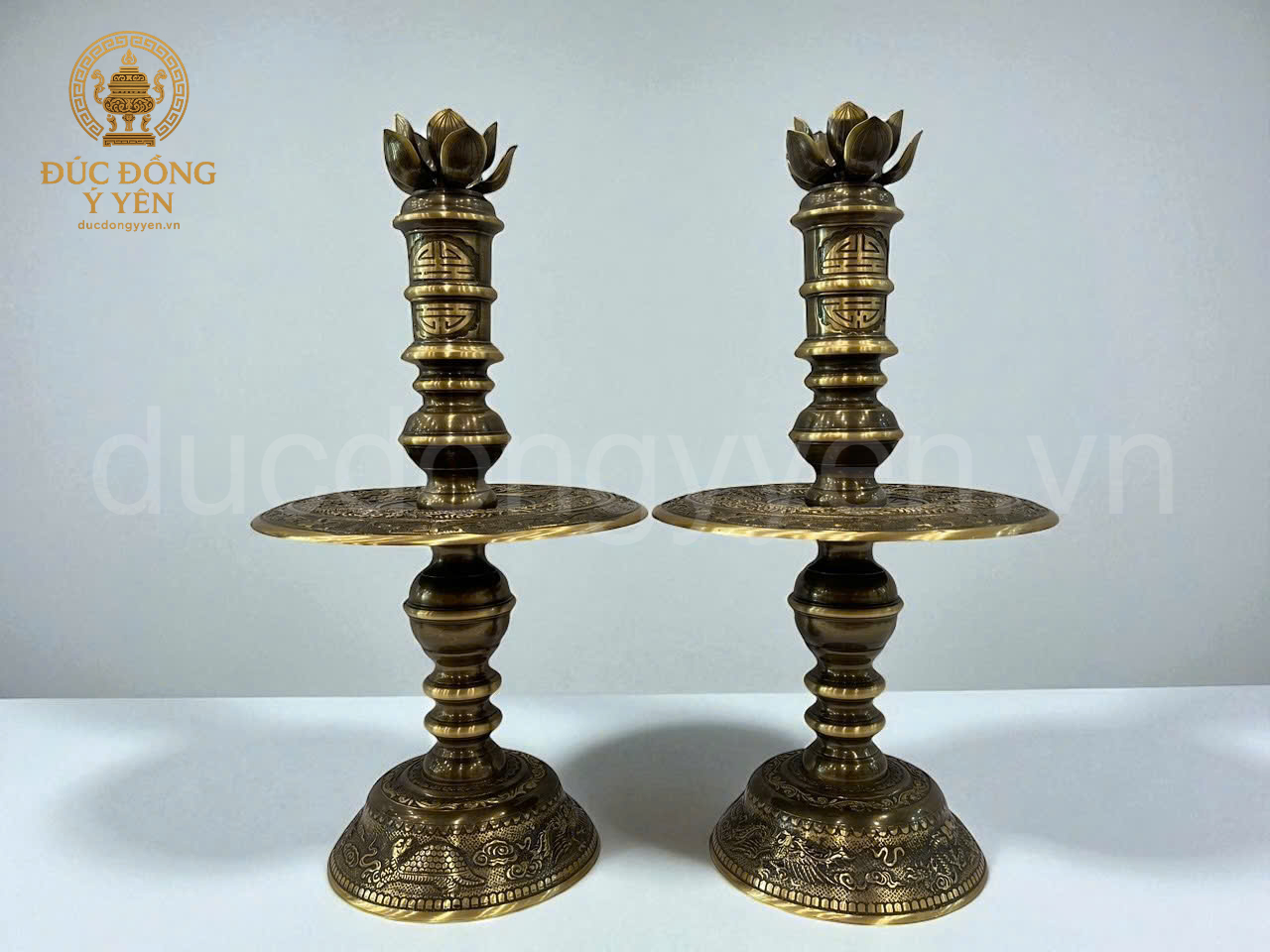 Bộ đồ thờ tam sự đúc đồng vàng thau hoa văn chạm sòi màu gải cổ _thumbnail_1