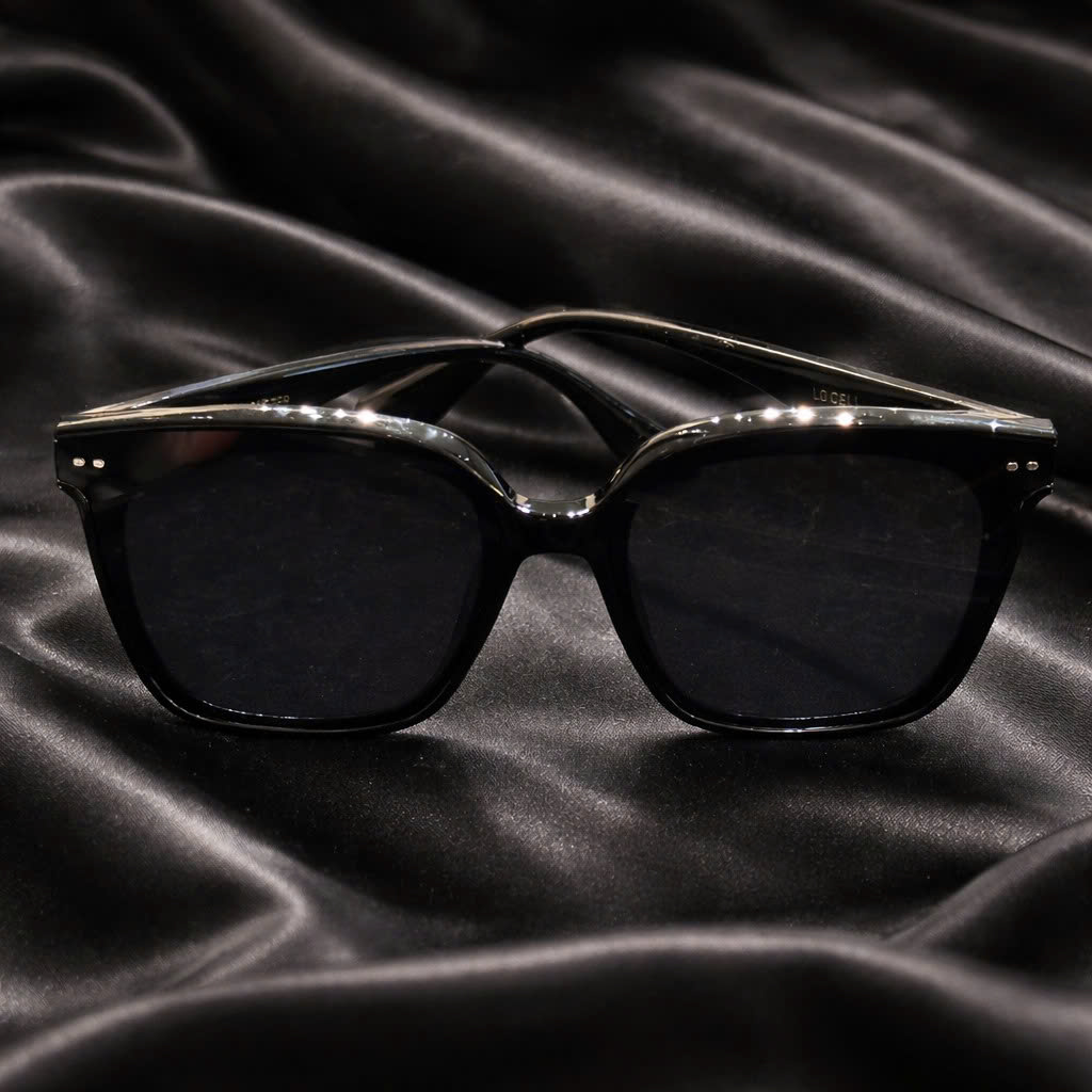 Kính mắt Gentle Monster đen gọng vuông