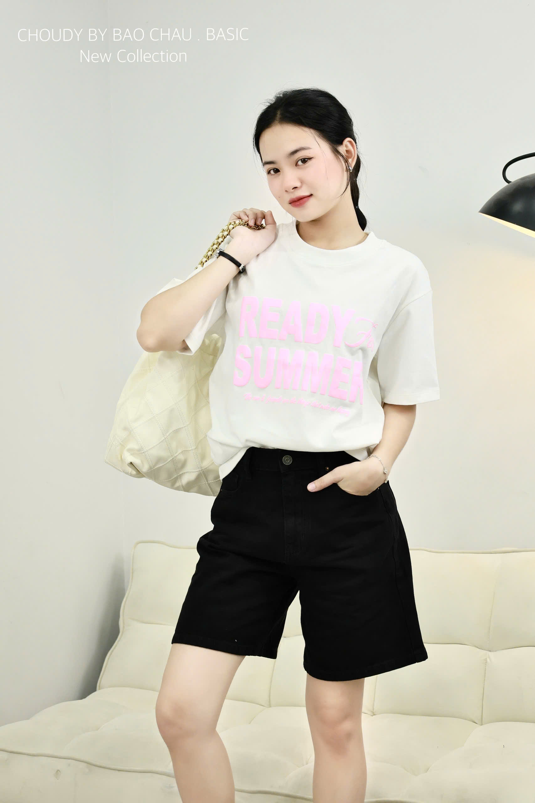 SALE U287 ÁO THUN TRẮNG CHỮ HỒNG