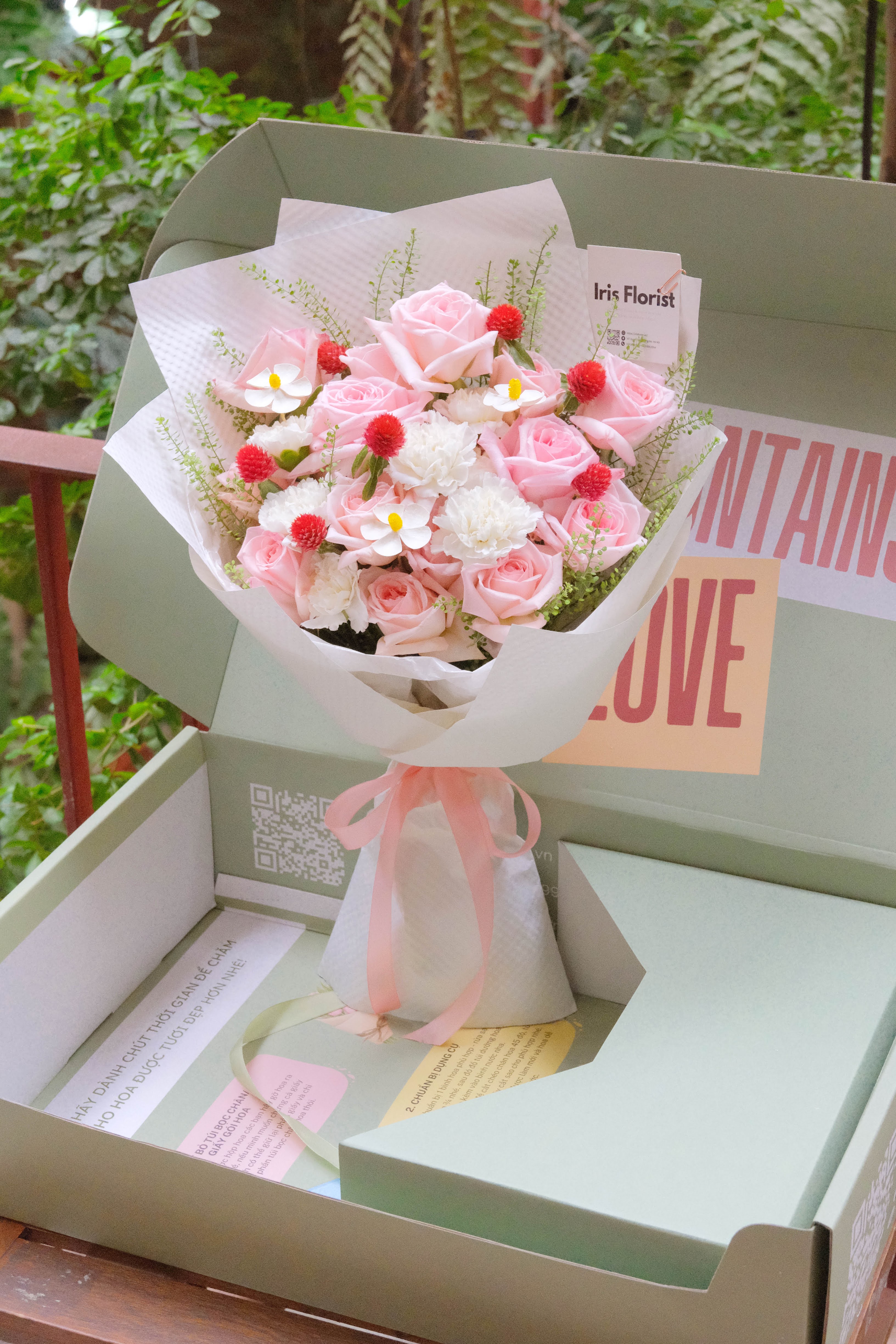 FS BOX - Bó hồng Ohara mix cúc bách nhật (set kèm hộp)