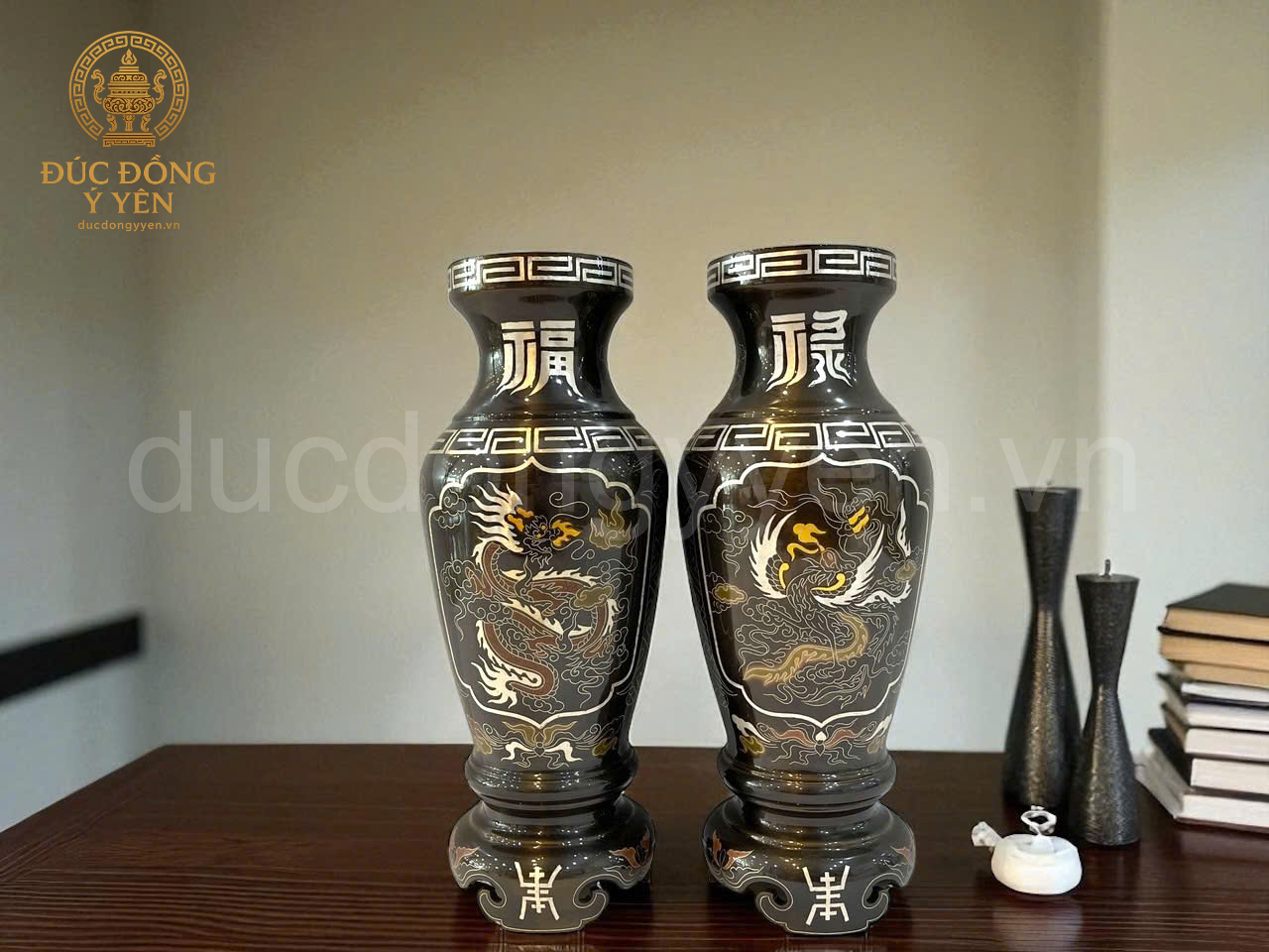 Lọ hoa thờ khảm ngũ sắc đúc đồng đỏ nguyên chất 