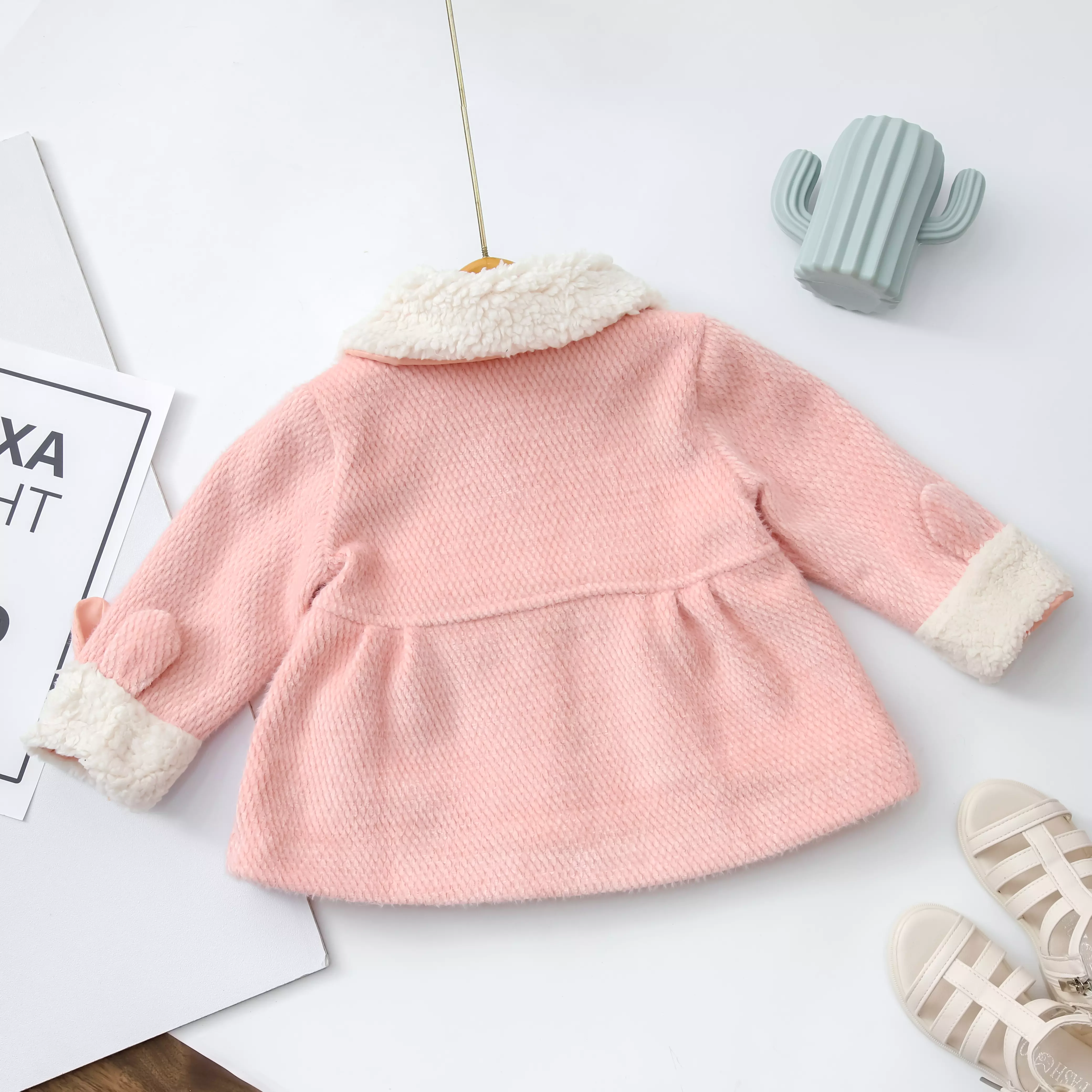 Áo khoác dạ phối tay thỏ_thumbnail_5