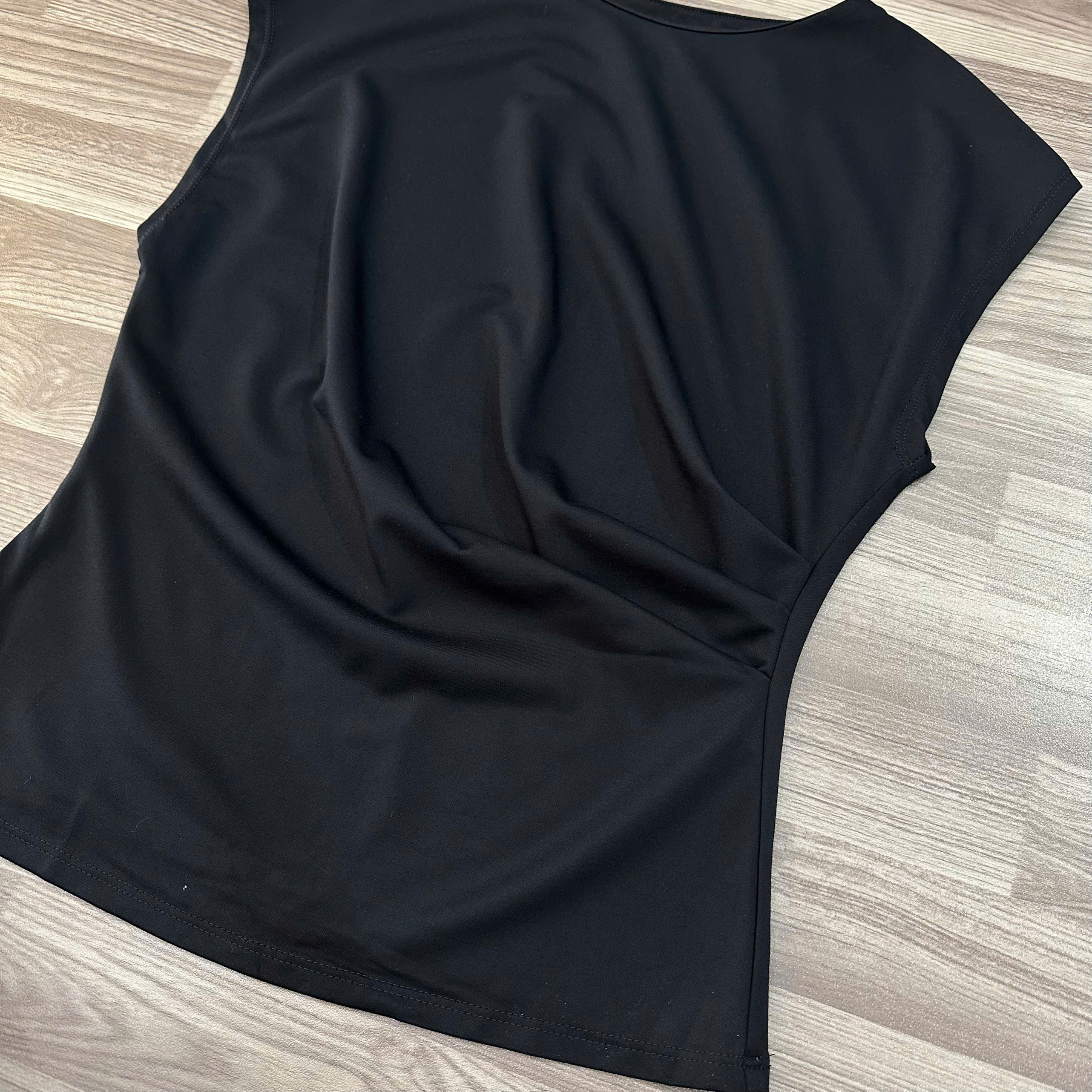 A17 ÁO THUN ĐEN KIỂU_thumbnail_1