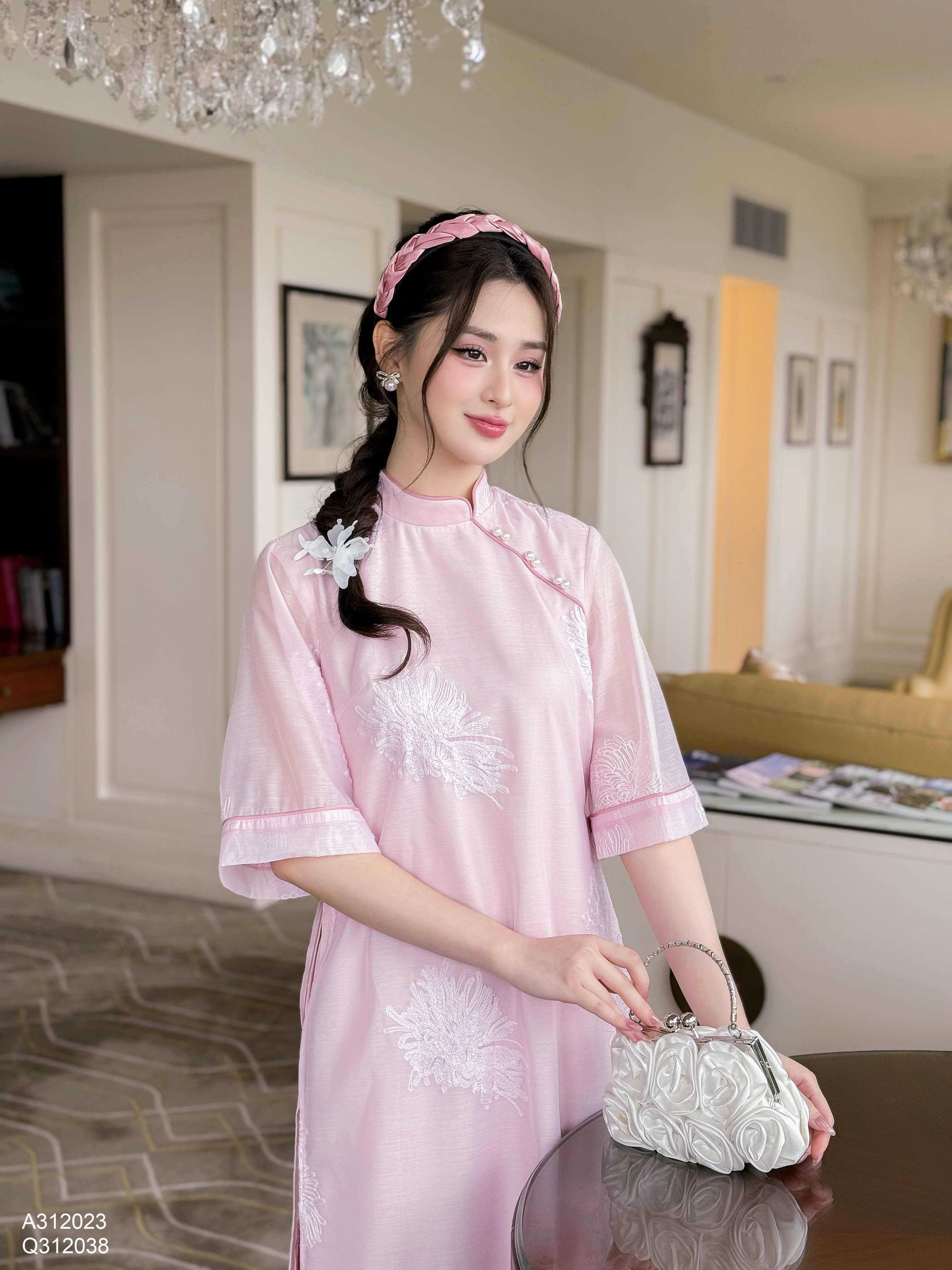 Áo dài tơ thêu hoa_thumbnail_17