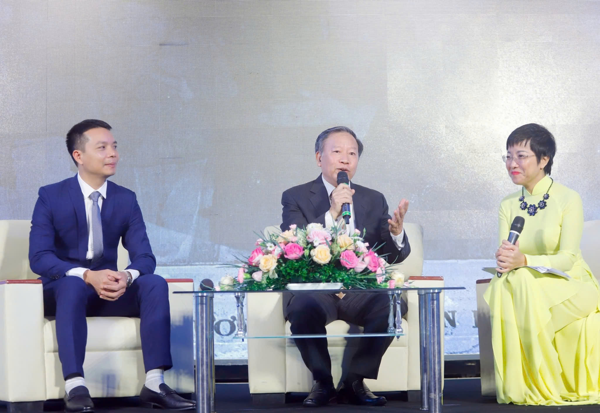 z6982314637249_93a3158af4cb5a16256d3bbcc7337642