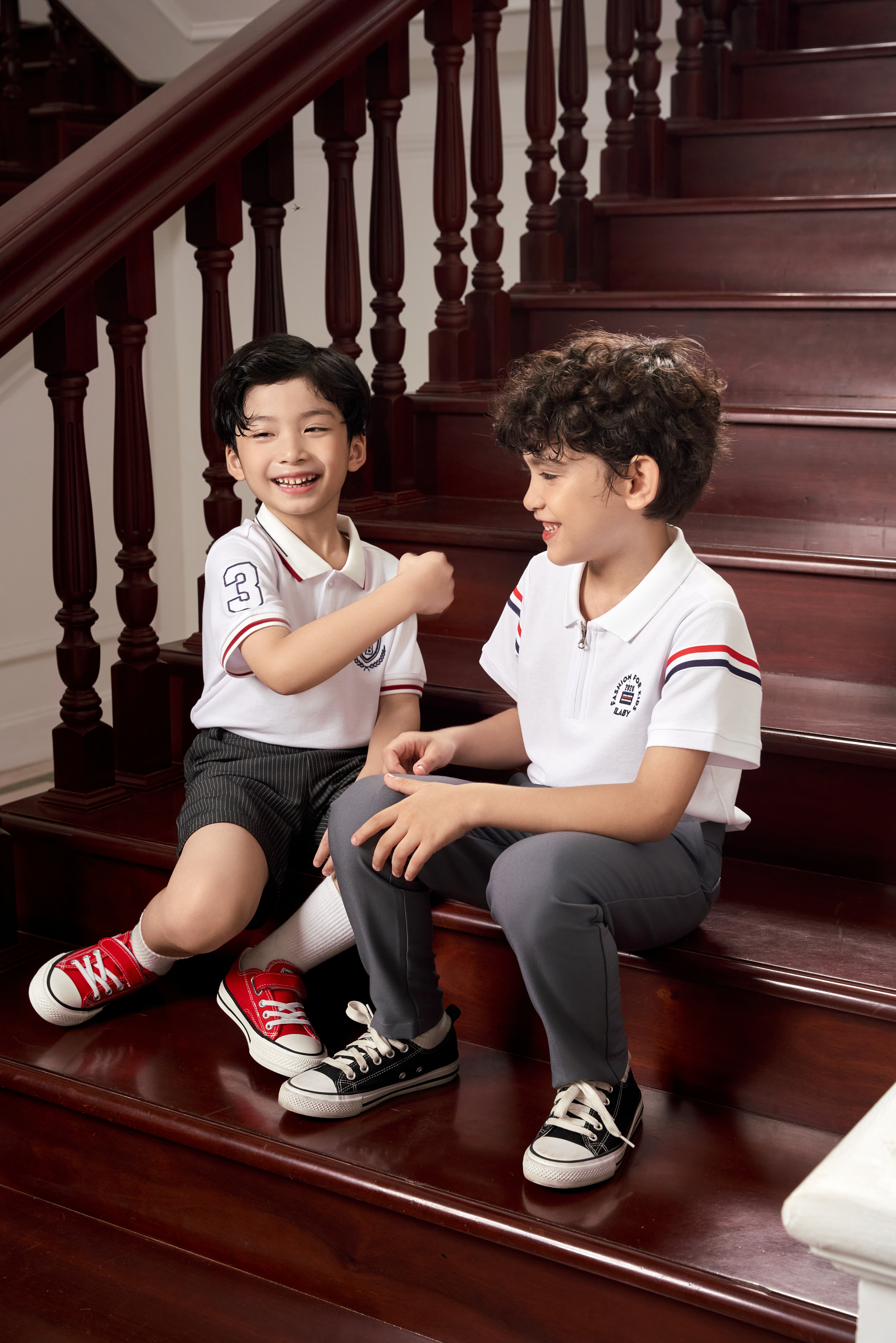 Polo thêu một bên tay_thumbnail_5