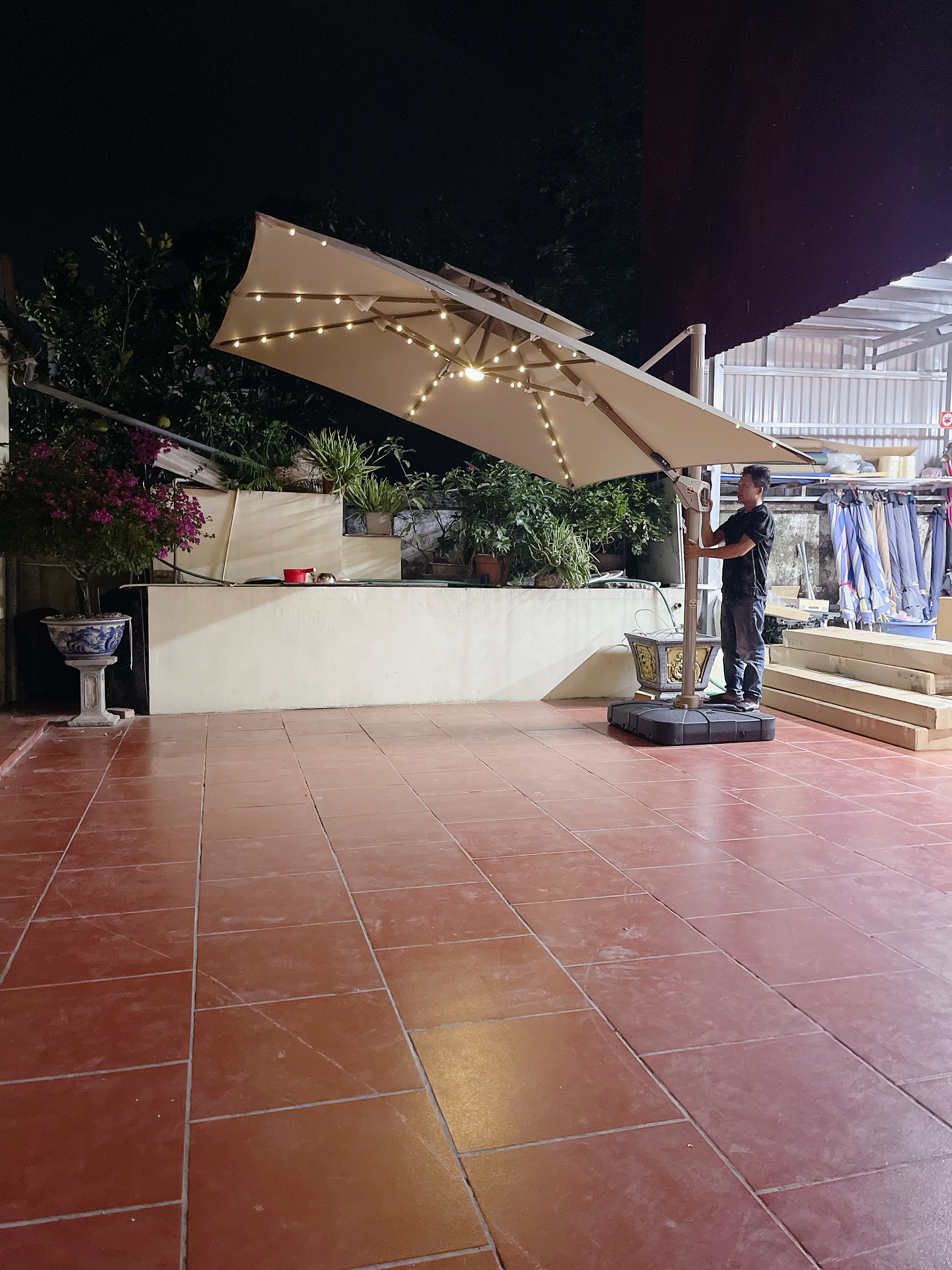 Dù Lệch Tâm 3m x 3m Khung Hợp Kim Nhôm Ô Dù Đại Phát: Giải Pháp Che Nắng Hoàn Hảo Cho Mọi Không Gian