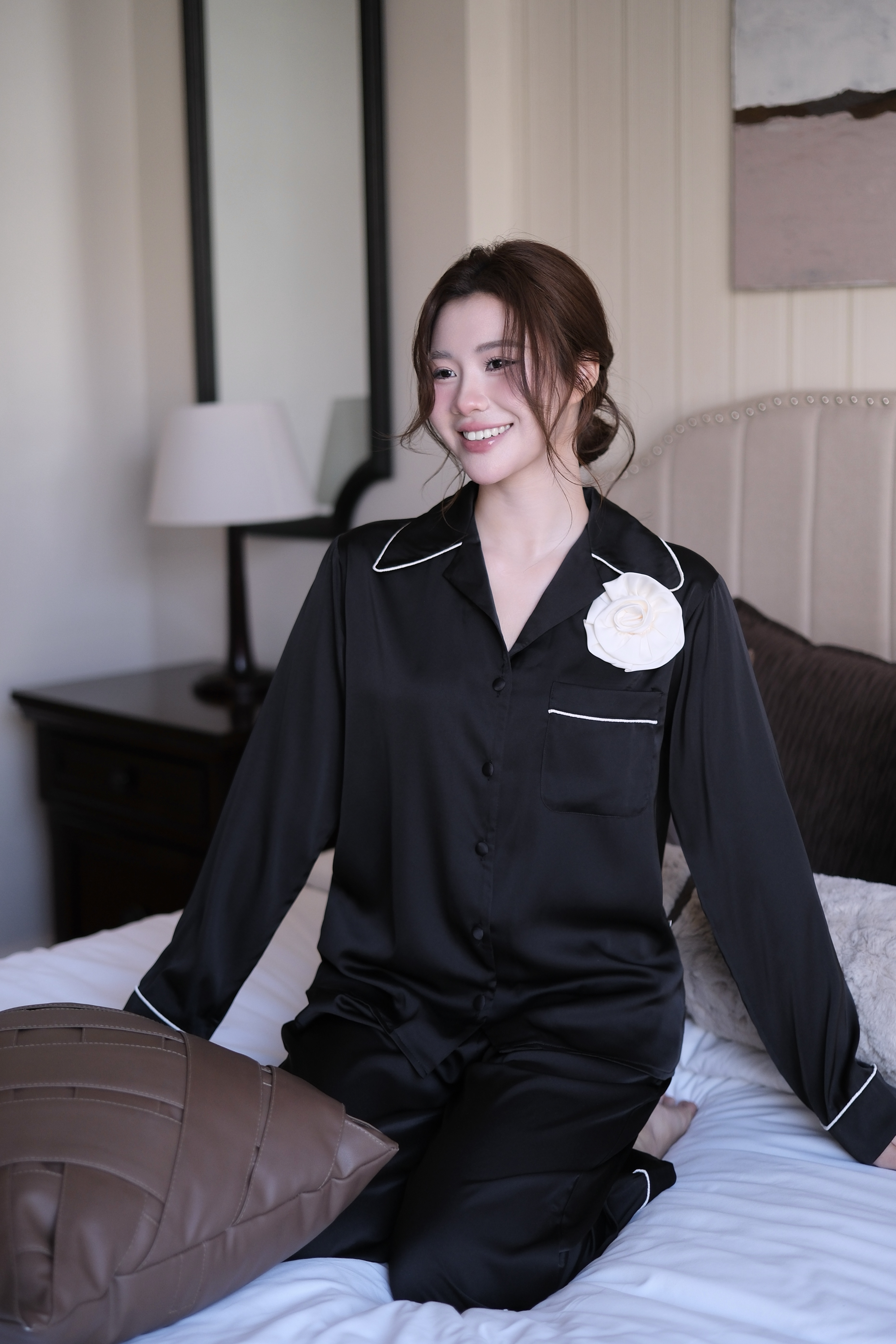 Bộ lụa áo dài tay, quần dài BN608_thumbnail_6