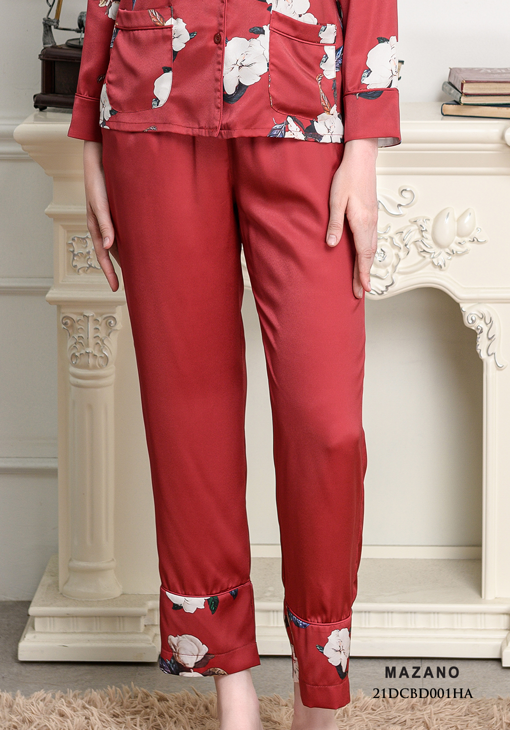 Bộ đồ Pijama dài tay lụa đỏ hoạ tiết hoa_thumbnail_4