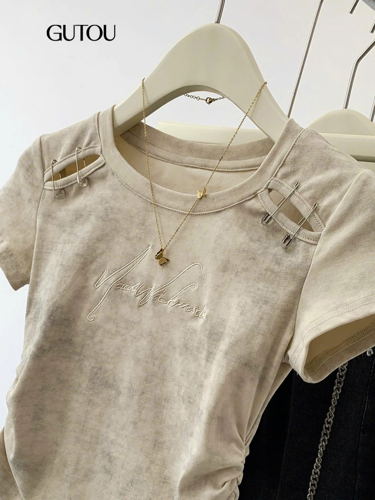 [GUTOU] Áo Thun Streetwear Ghim Băng Cá Tính_thumbnail_2