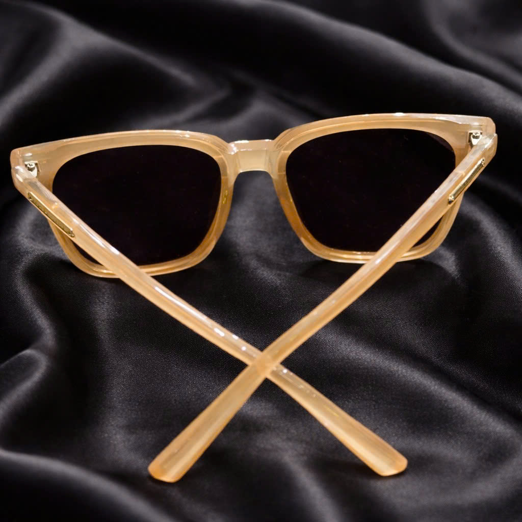 Kính mắt Gentle Monster màu kem_thumbnail_2