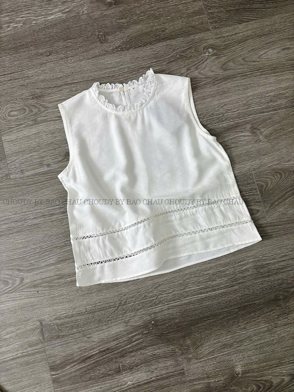 U7 ÁO TRẮNG KIỂU_thumbnail_2