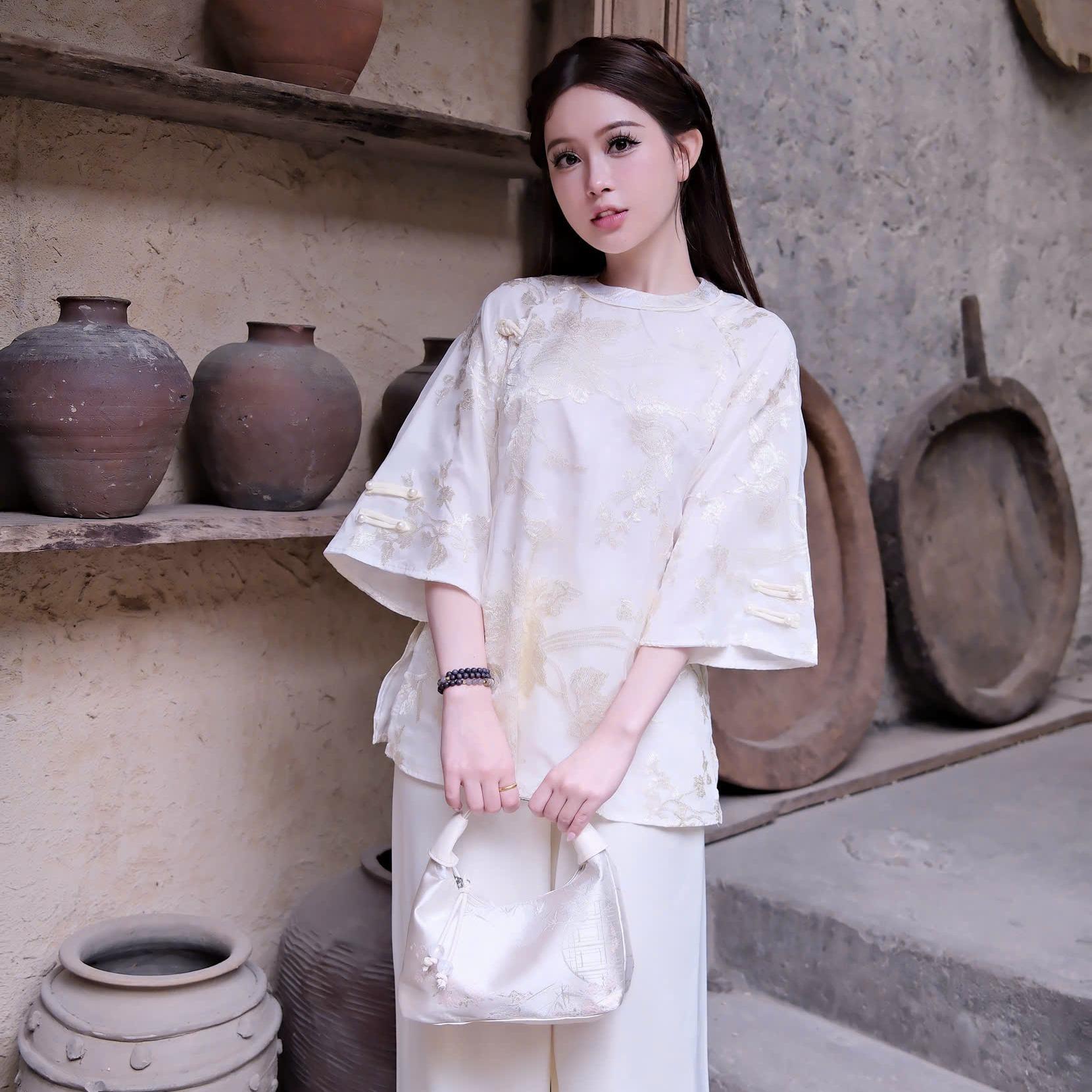 PP409 TINH NHI Pháp phục voan tơ 2 lớp tặng kèm charm tiểu thư sang trọng