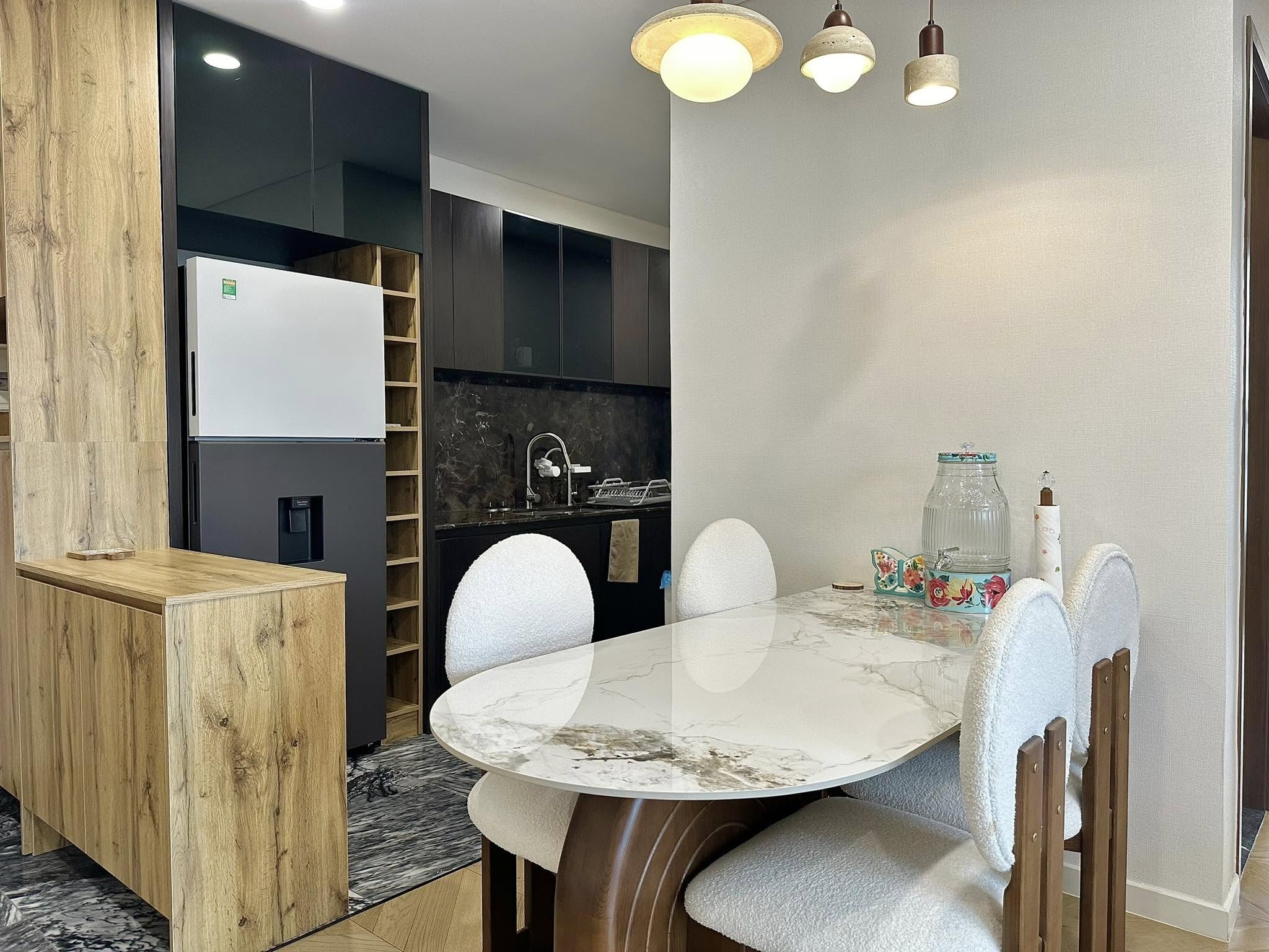 Cho thuê căn hộ 2 phòng ngủ Lumiere Riverside view ngắm thành phố rất đẹp_thumbnail_1