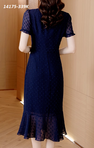 14175-Đầm đuôi cá tay ngắn cổ tim cách điệu (ren kẻ, lót)_thumbnail_1